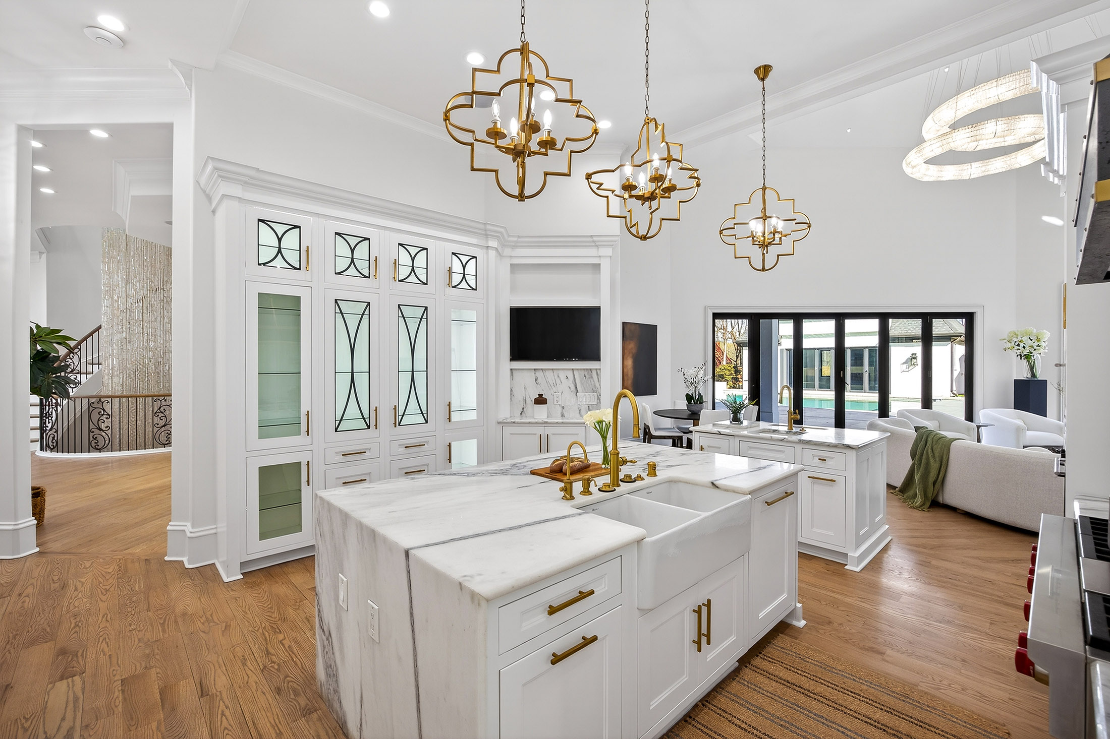  Exceptional Gated Estate with Resort-caliber Grounds - 物件實景