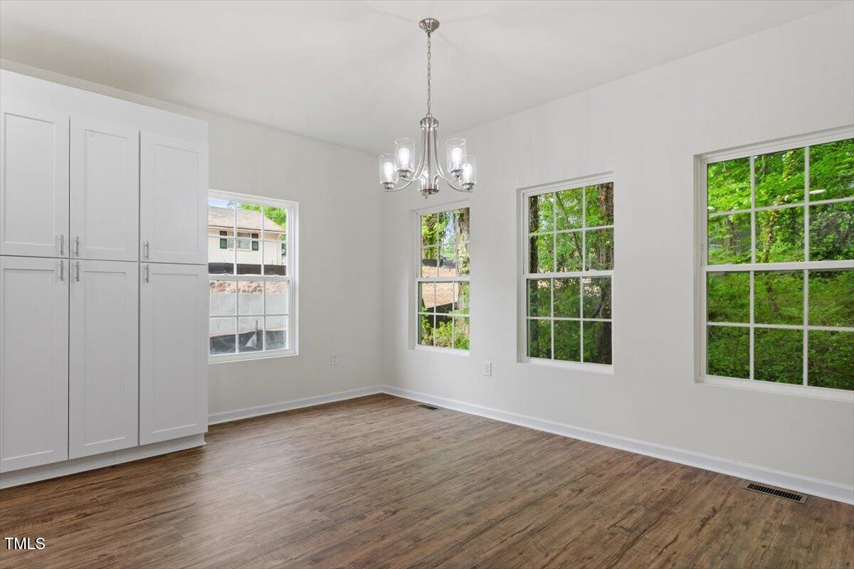 Durham, North Carolina, 27707, United States, 4 Bedrooms Bedrooms, ,4 BathroomsBathrooms,Residential,For Sale,1882318