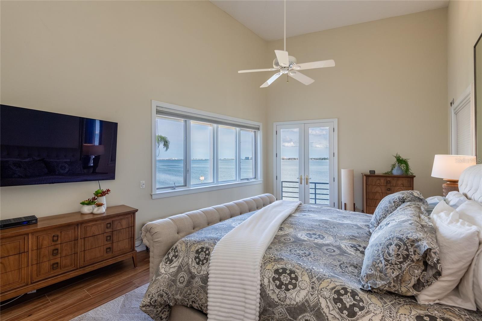 St. Petersburg, Florida, 33711, United States, 4 Bedrooms Bedrooms, ,4 BathroomsBathrooms,Residential,For Sale,1900665