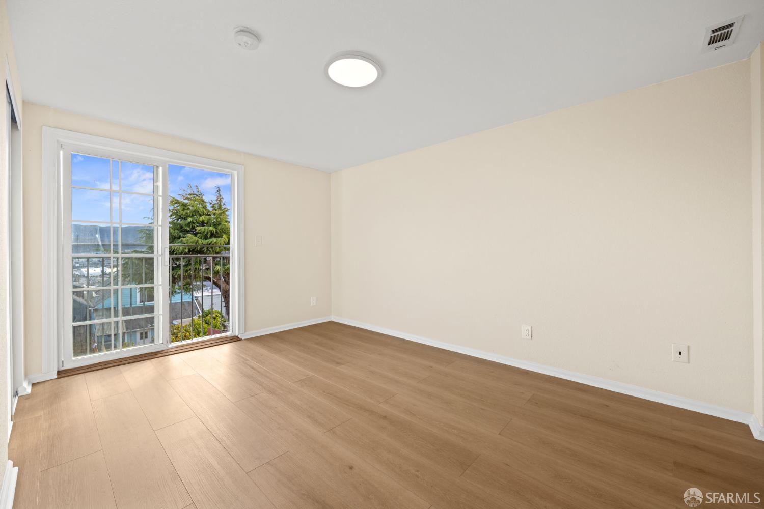 San Francisco, California, 94134, United States, 4 Bedrooms Bedrooms, ,3 BathroomsBathrooms,Residential,For Sale,1950995