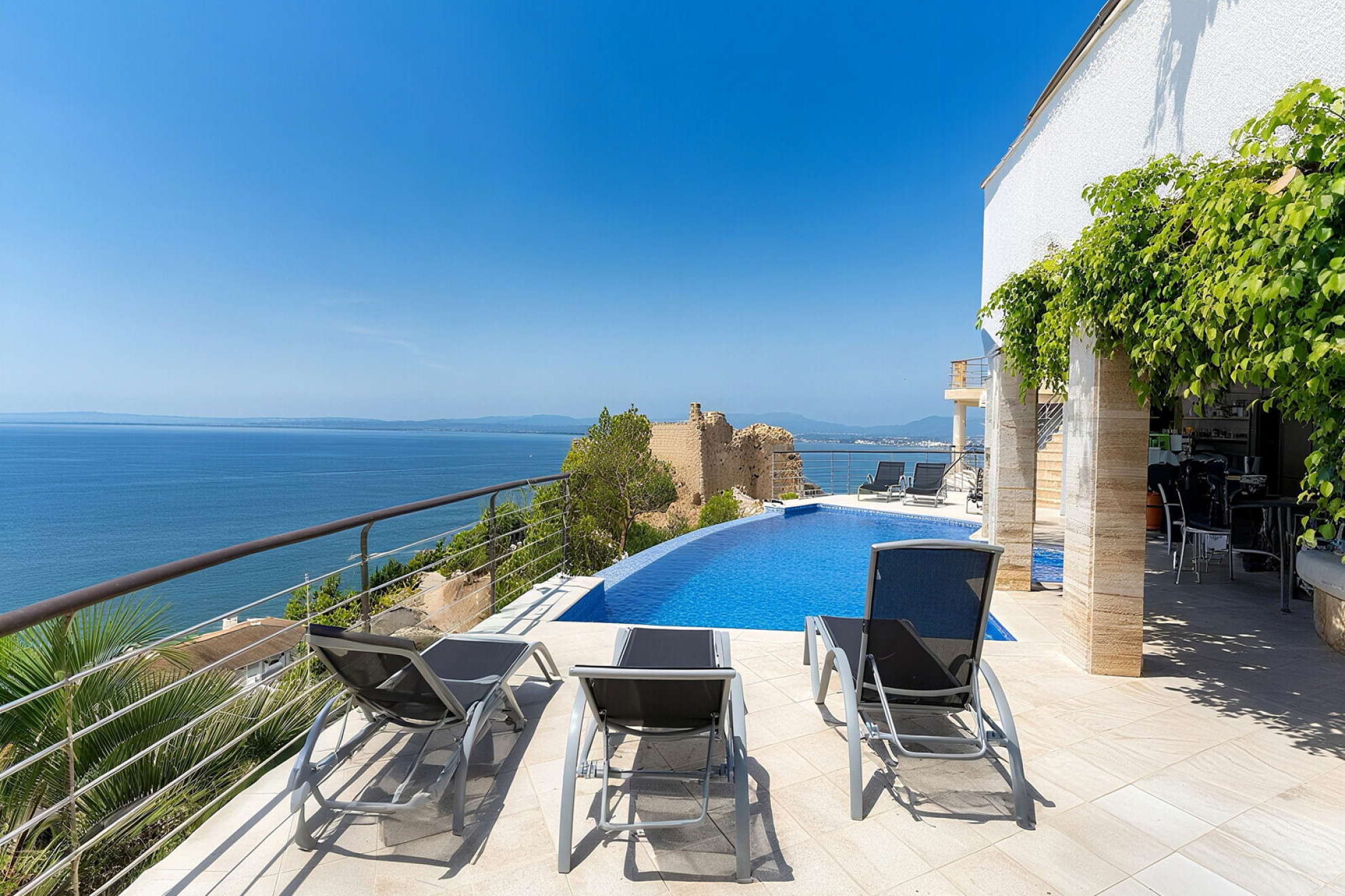  Mediterranean Villa in Costa Brava with views of the Bay of Roses - 物件實景