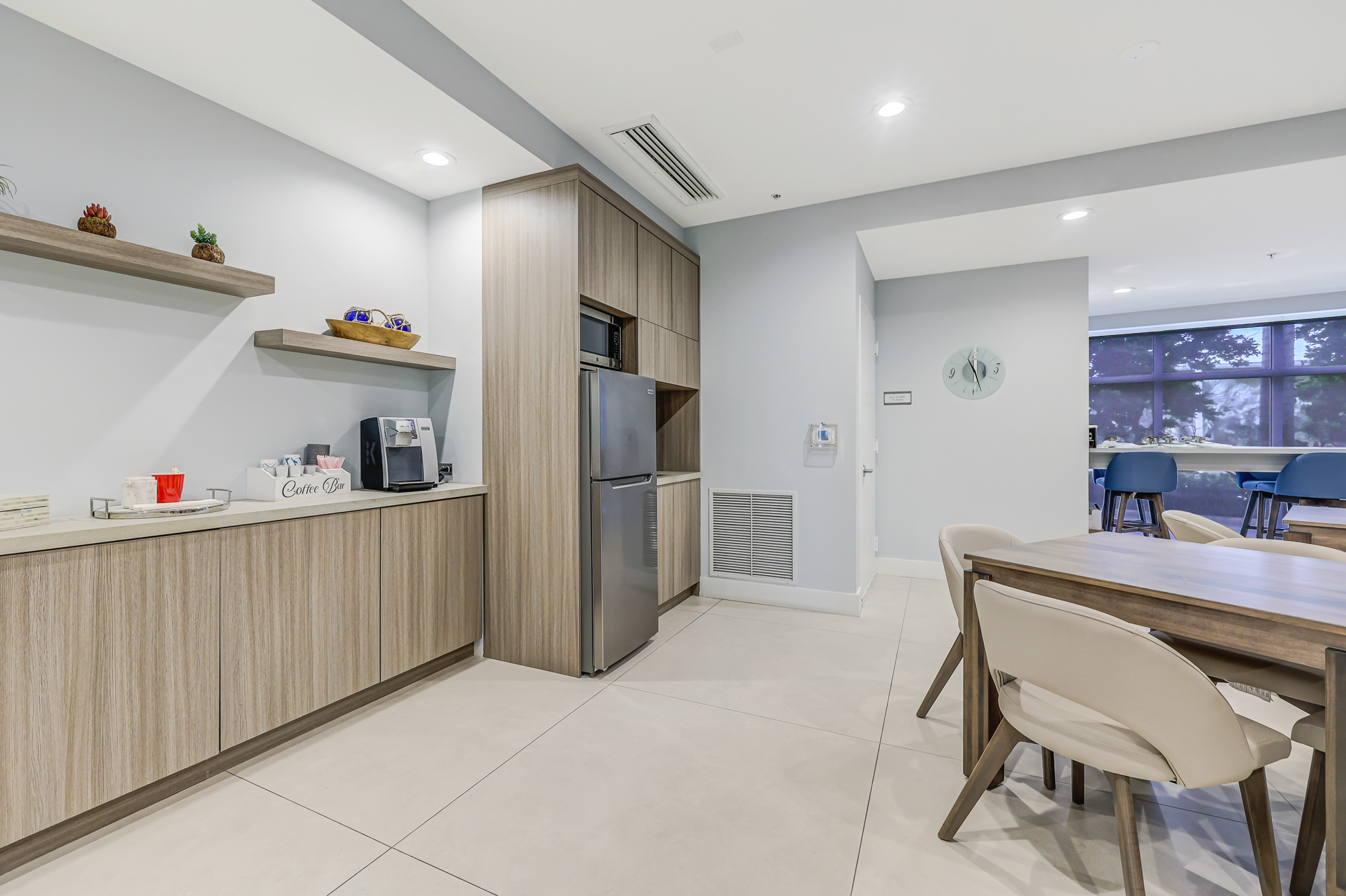  704 N Ocean Blvd, Pompano Beach, FL, 33062 - 物件實景