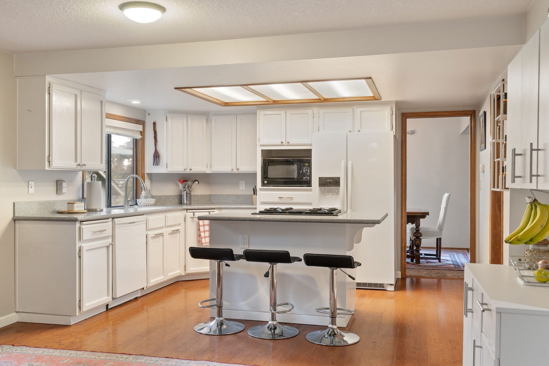  8005 SW CHURCHILL CT Tigard, OR 97224 - 物件實景