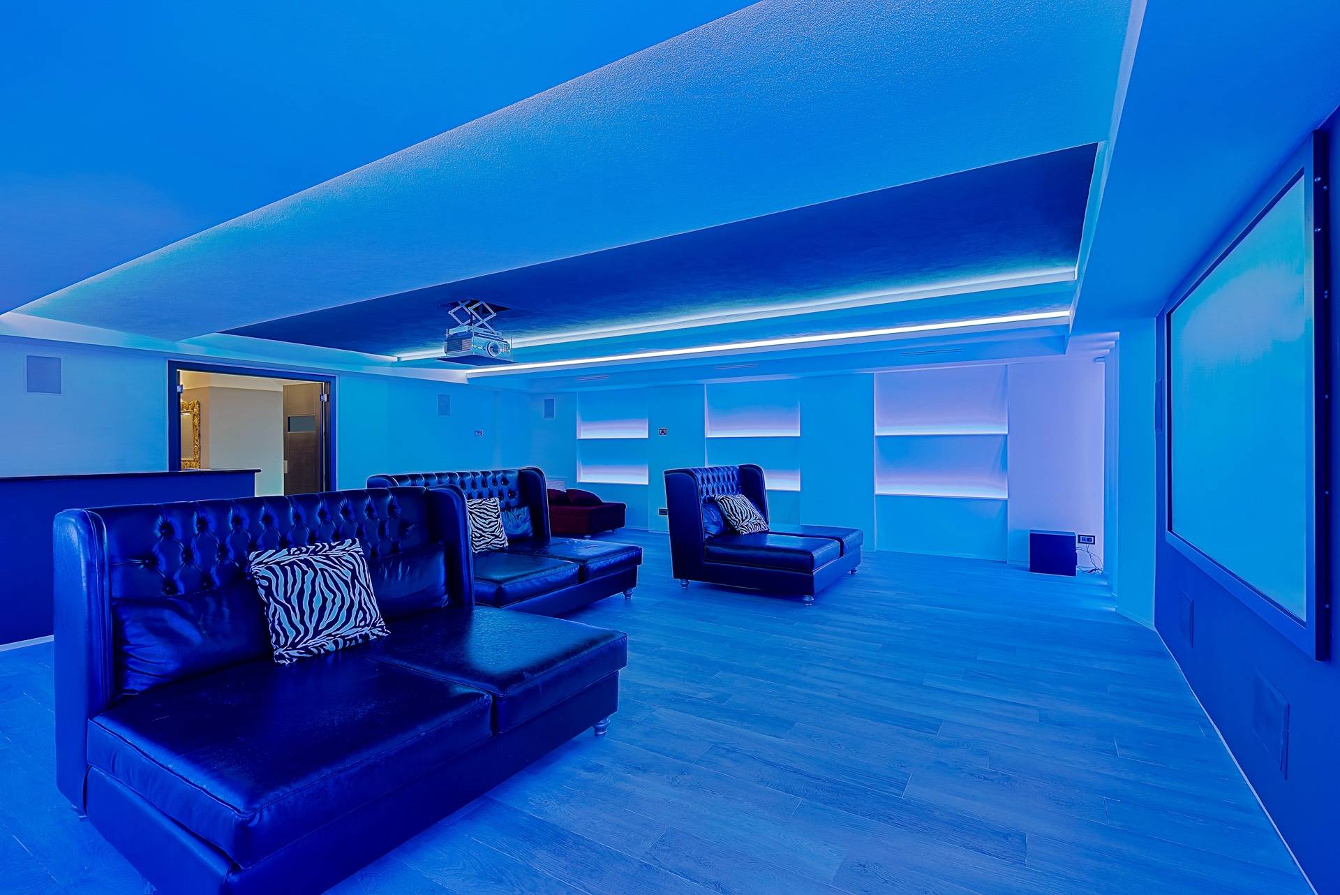 Forte dei Marmi, Lucca, 55042, IT, 5 Bedrooms Bedrooms, ,9 BathroomsBathrooms,Residential,For Sale,1950777