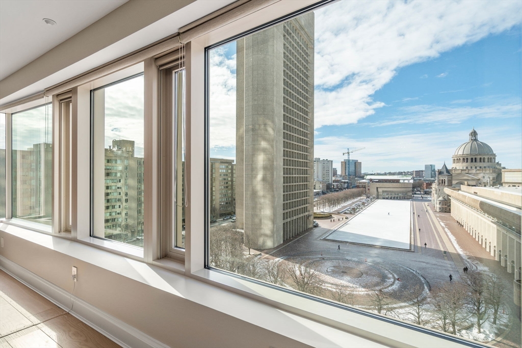Boston, Massachusetts, 02199, United States, 3 Bedrooms Bedrooms, ,3 BathroomsBathrooms,Residential,For Sale,1940659