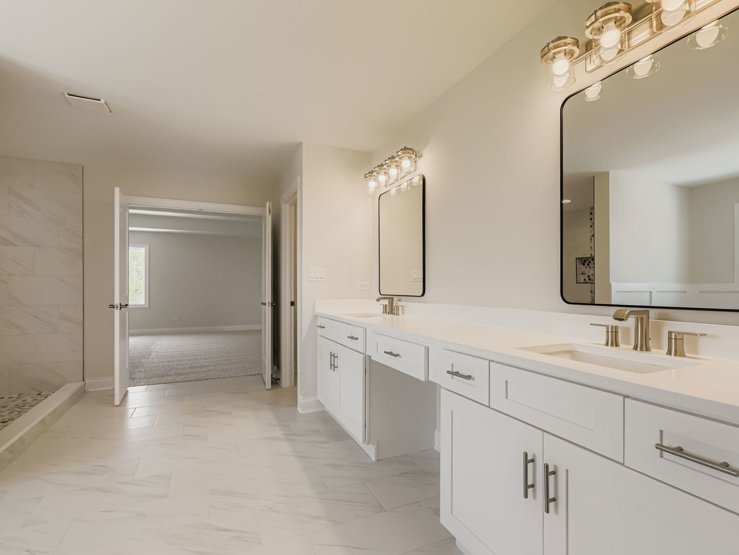 Crete, Illinois, 60417, United States, 4 Bedrooms Bedrooms, ,4 BathroomsBathrooms,Residential,For Sale,1981237