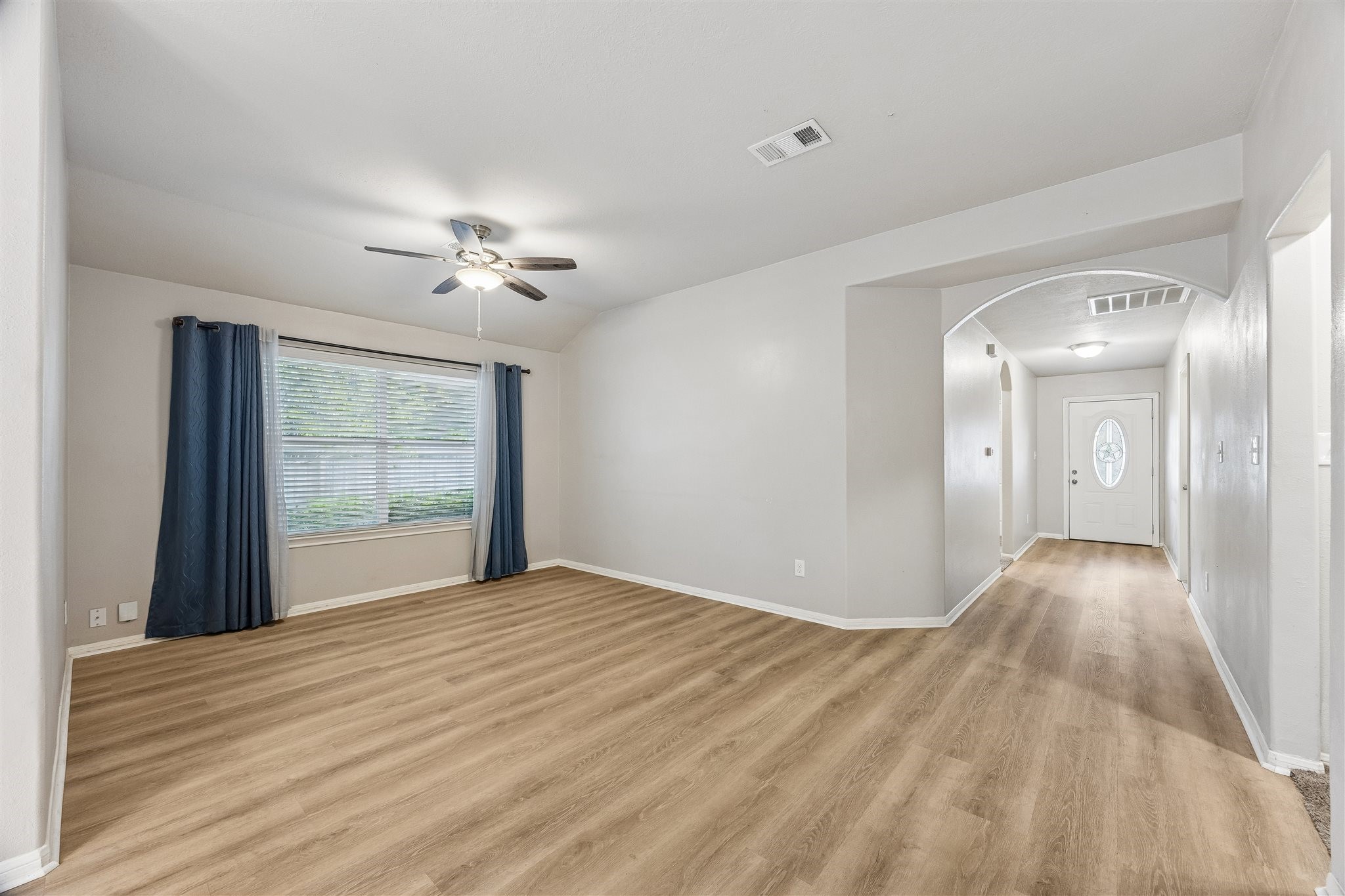  802 W Sealy Street - 物件實景