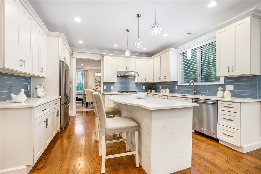 Newton, Massachusetts, 02460, United States, 4 Bedrooms Bedrooms, ,5 BathroomsBathrooms,Residential,For Sale,1830588