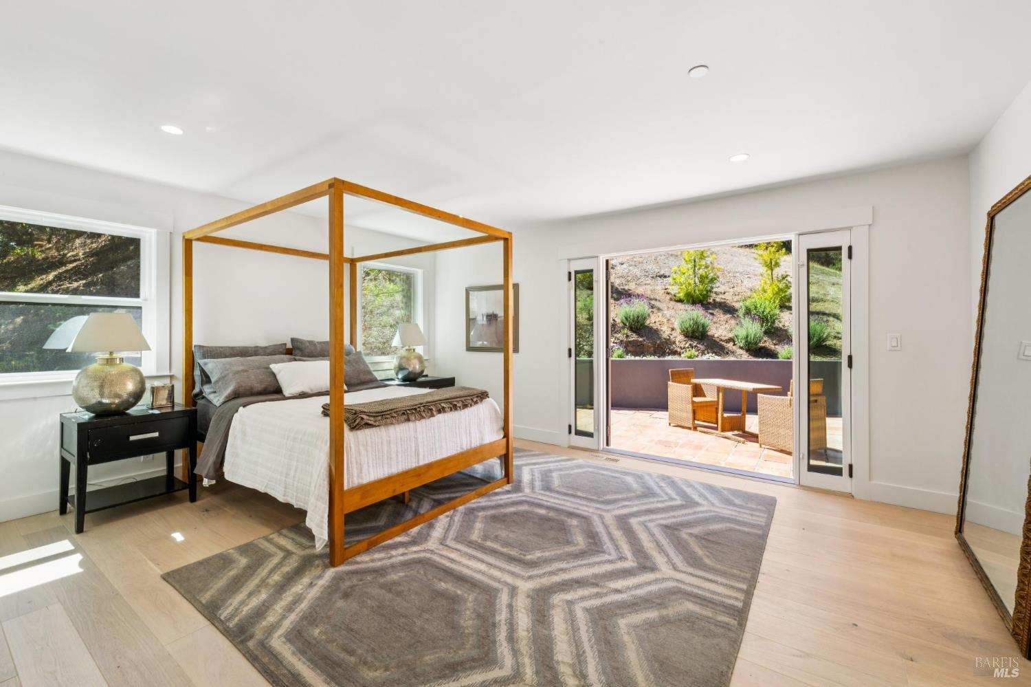 San Rafael, California, 94903, United States, 4 Bedrooms Bedrooms, ,3 BathroomsBathrooms,Residential,For Sale,1917478