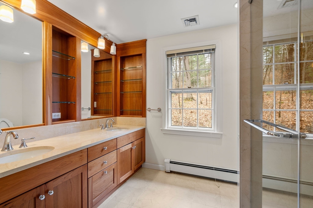 Weston, Massachusetts, 02493, United States, 4 Bedrooms Bedrooms, ,4 BathroomsBathrooms,Residential,For Sale,1947070
