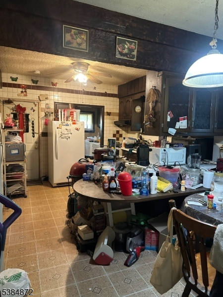 Irvington Twp., New Jersey, 07111, United States, 6 Bedrooms Bedrooms, ,4 BathroomsBathrooms,Residential,For Sale,1947988