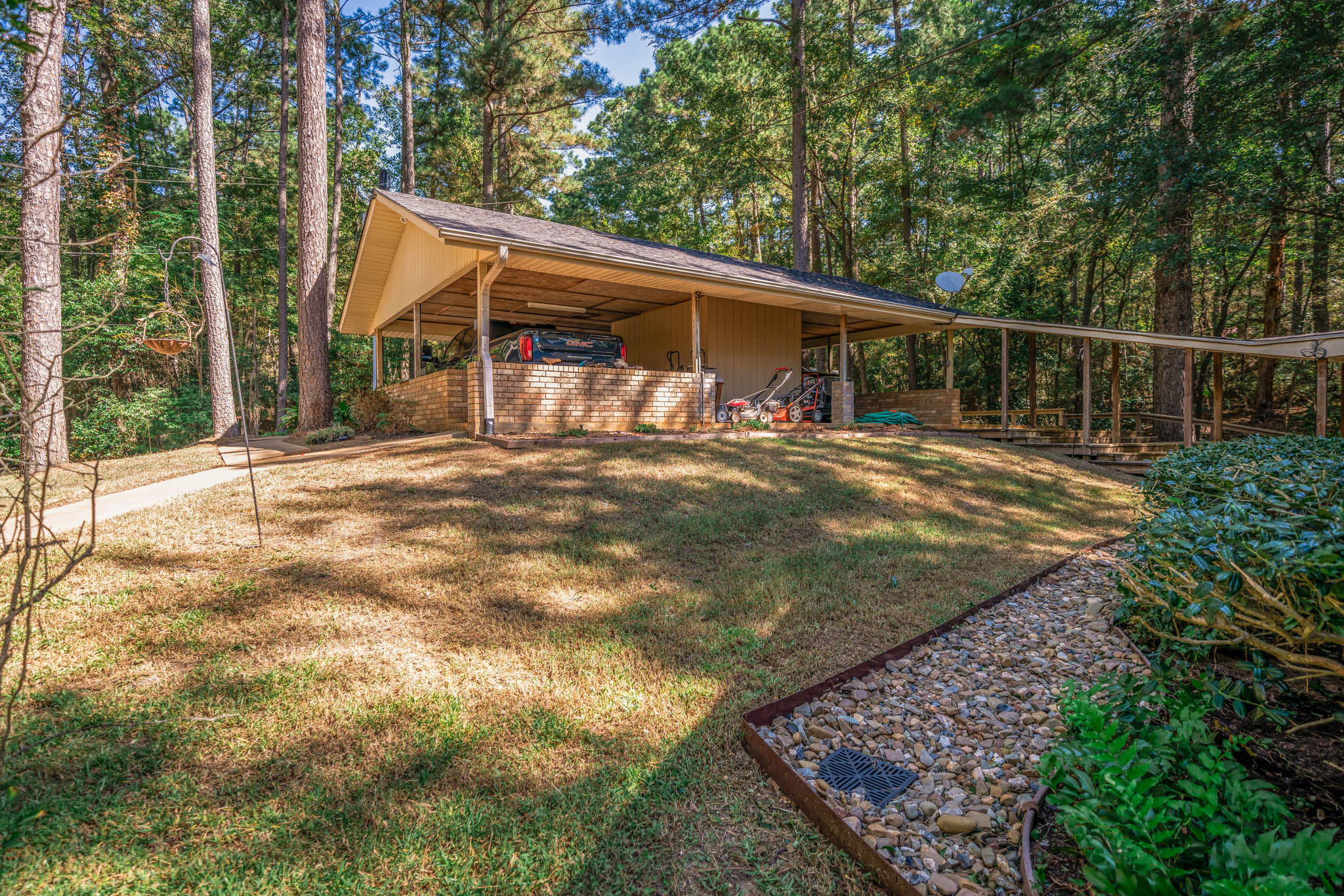 Rusk, Texas, 75785, United States, 4 Bedrooms Bedrooms, ,4 BathroomsBathrooms,Residential,For Sale,1930164