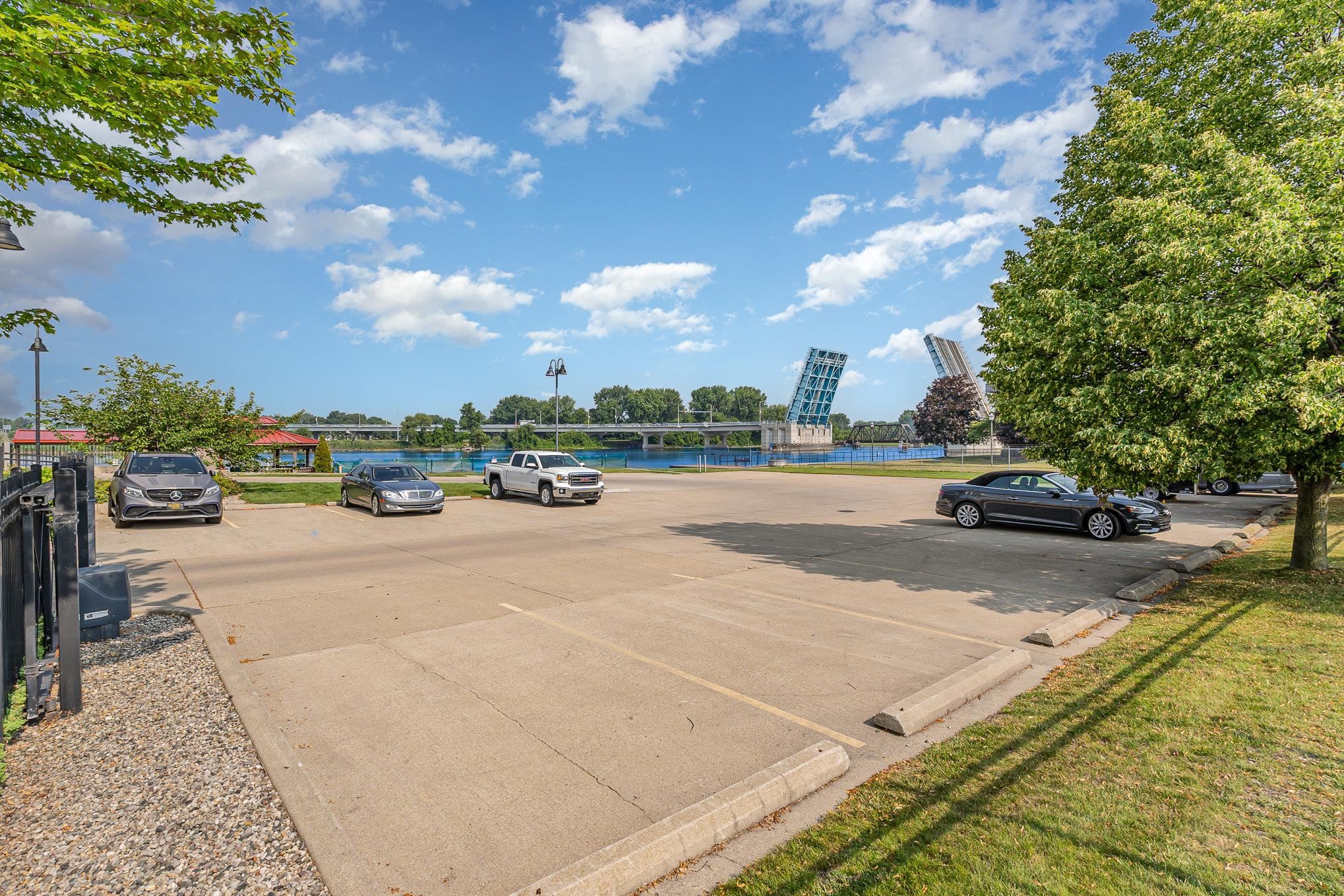 Bay City, Michigan, 48707, United States, 4 Bedrooms Bedrooms, ,5 BathroomsBathrooms,Residential,For Sale,1904297