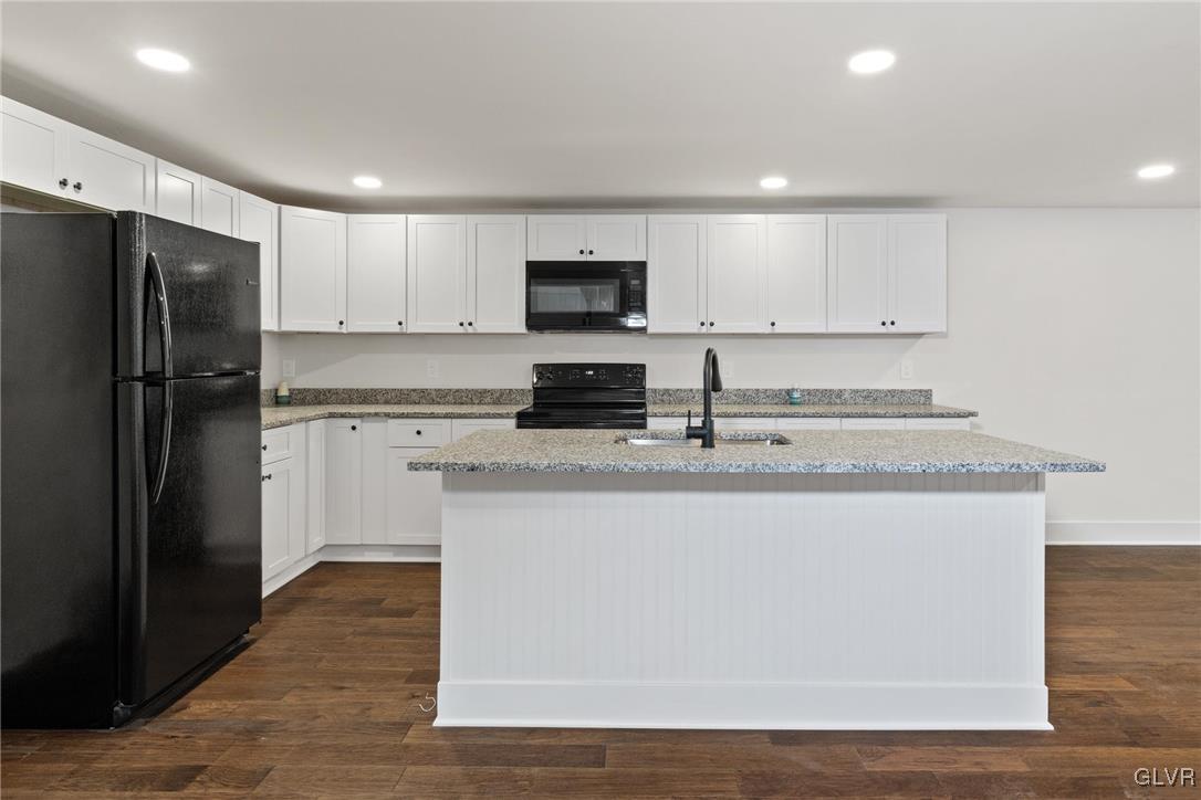 Allentown City, Pennsylvania, 18109, United States, 5 Bedrooms Bedrooms, ,5 BathroomsBathrooms,Residential,For Sale,1759200