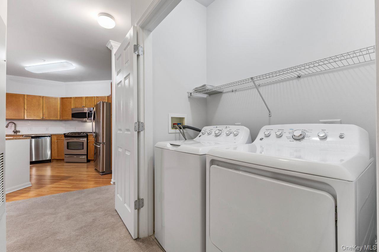 Stamford, Connecticut, 06902, United States, 2 Bedrooms Bedrooms, ,2 BathroomsBathrooms,Residential,For Sale,1965271