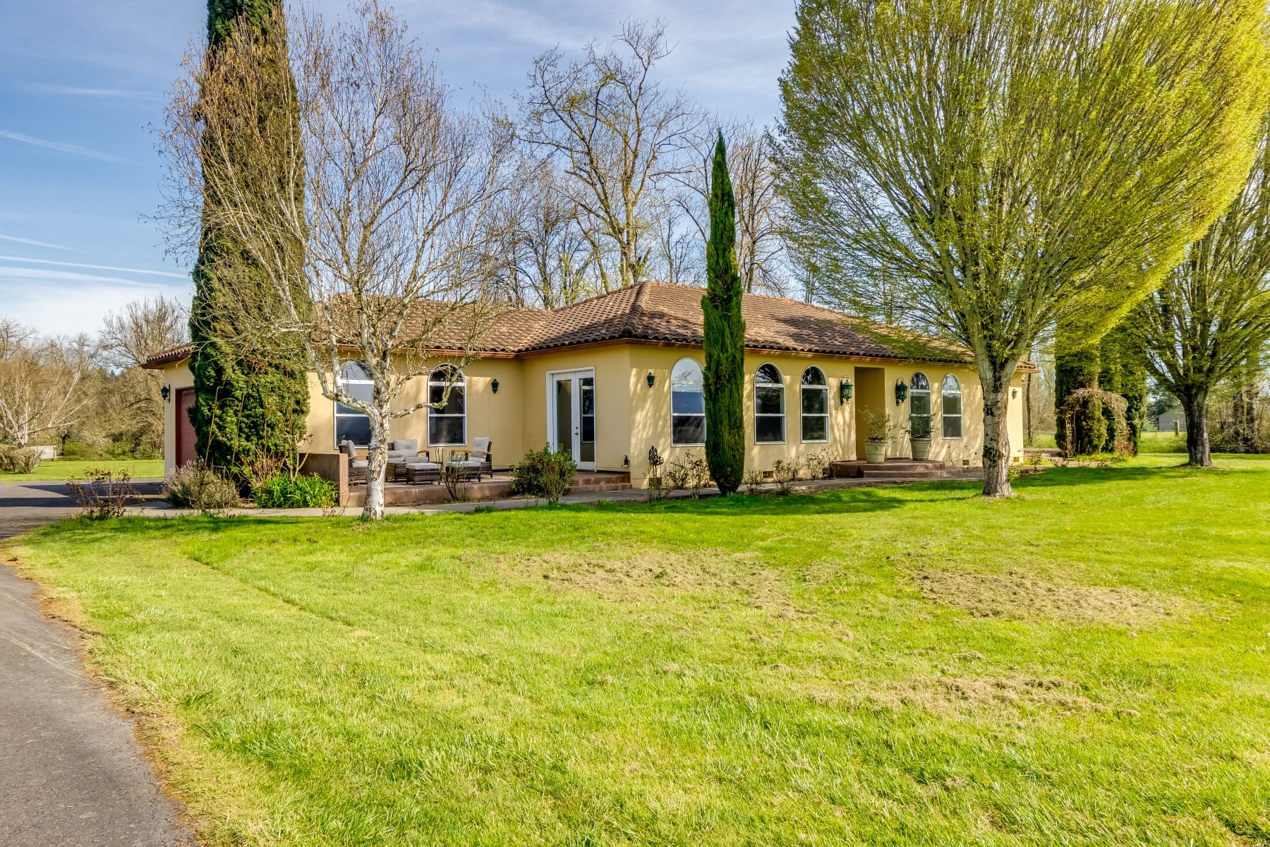  19330 NW GILLIHAN RD Portland, OR 97231 - 物件實景