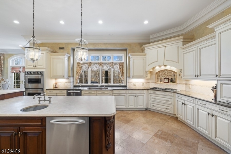 Bernardsville Boro, New Jersey, 07924, United States, 6 Bedrooms Bedrooms, ,10 BathroomsBathrooms,Residential,For Sale,1868903