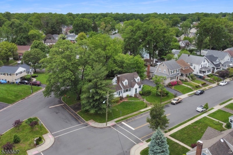 Garwood Boro, New Jersey, 07027, United States, 5 Bedrooms Bedrooms, ,4 BathroomsBathrooms,Residential,For Sale,1835599