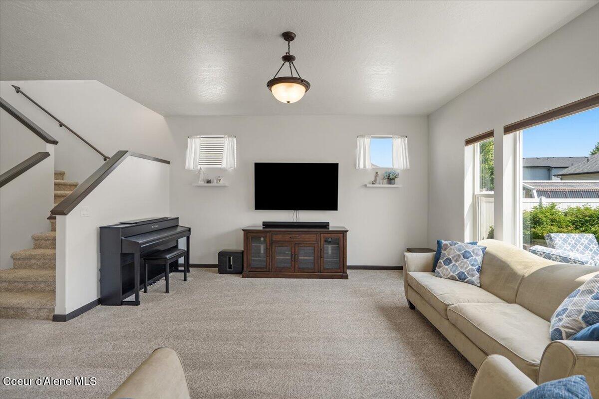 Post Falls, Idaho, 83854, United States, 4 Bedrooms Bedrooms, ,2 BathroomsBathrooms,Residential,For Sale,1969066