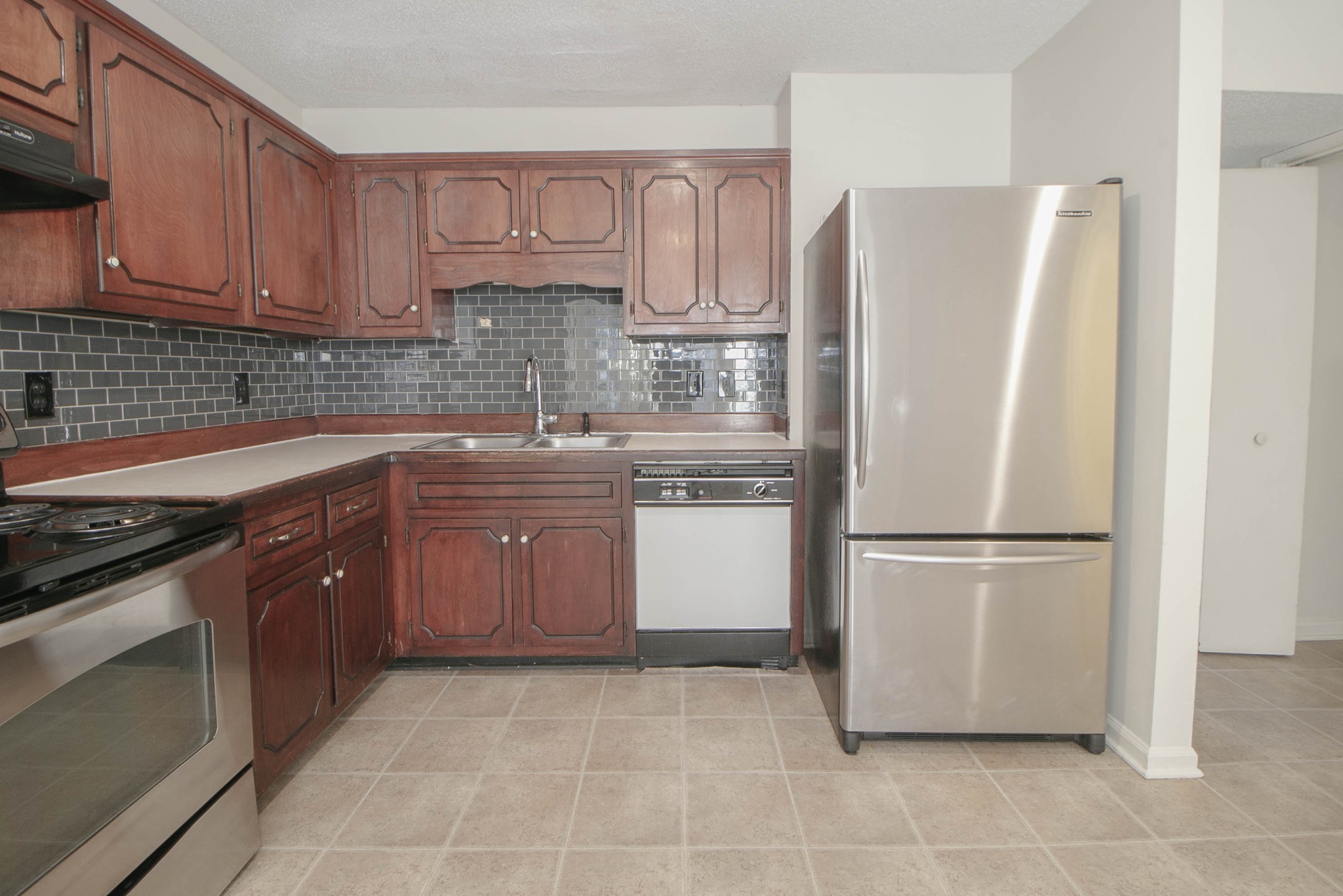 Clarksville, Tennessee, 37042, United States, ,Residential,For Sale,2013065