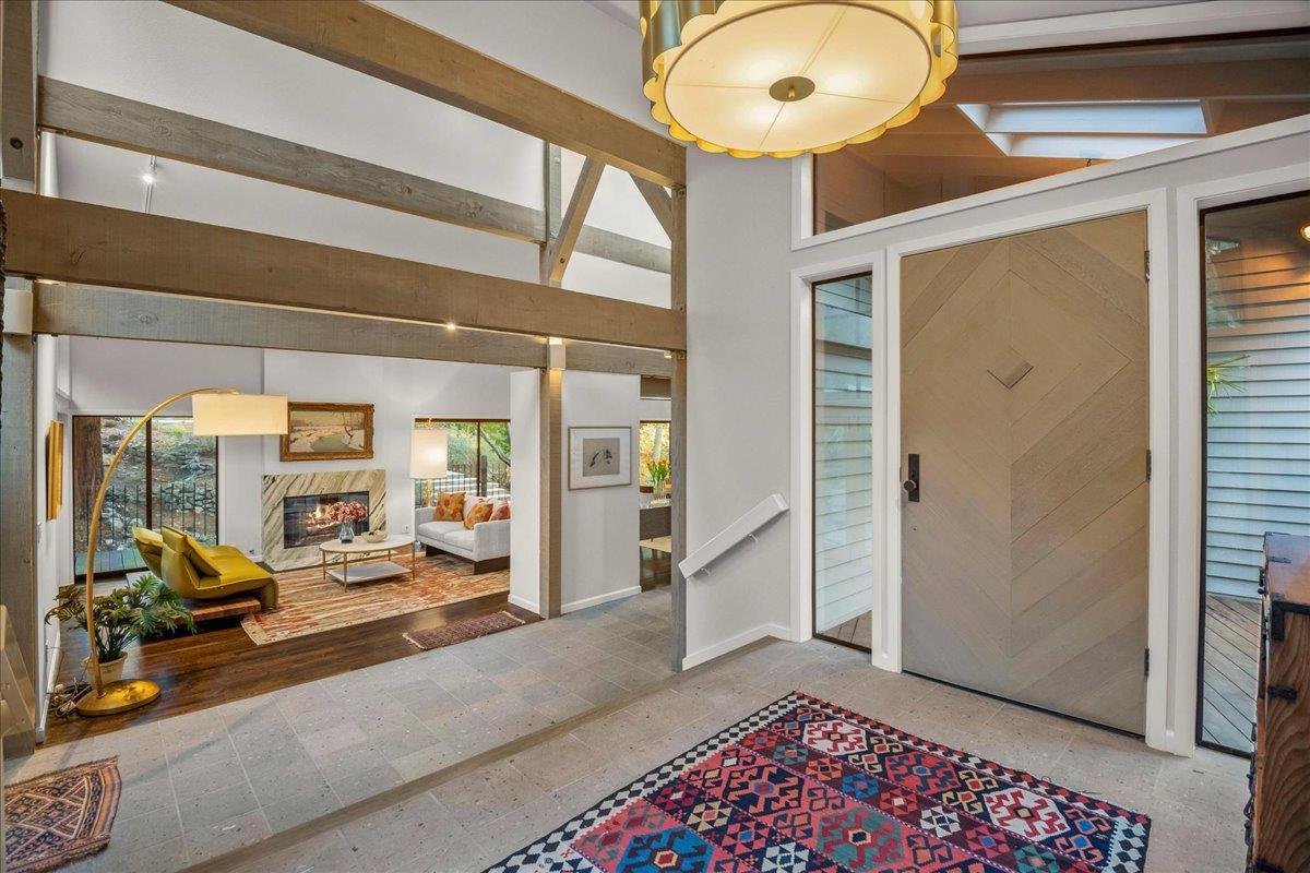 Los Altos Hills, California, 94022, United States, 5 Bedrooms Bedrooms, ,5 BathroomsBathrooms,Residential,For Sale,1907317