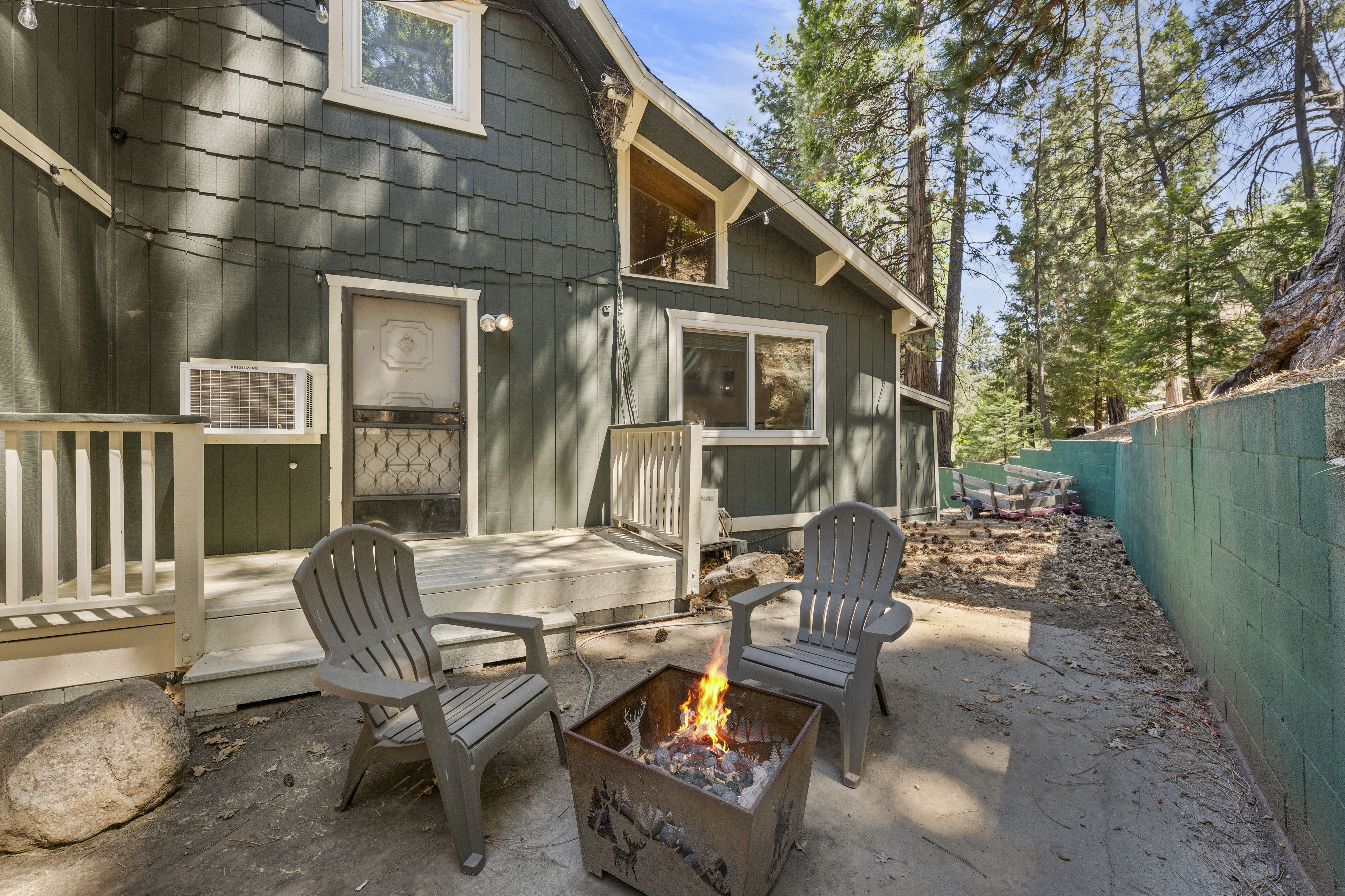  30942 Old City Creek Road, Running Springs, CA 92382 - 物件實景
