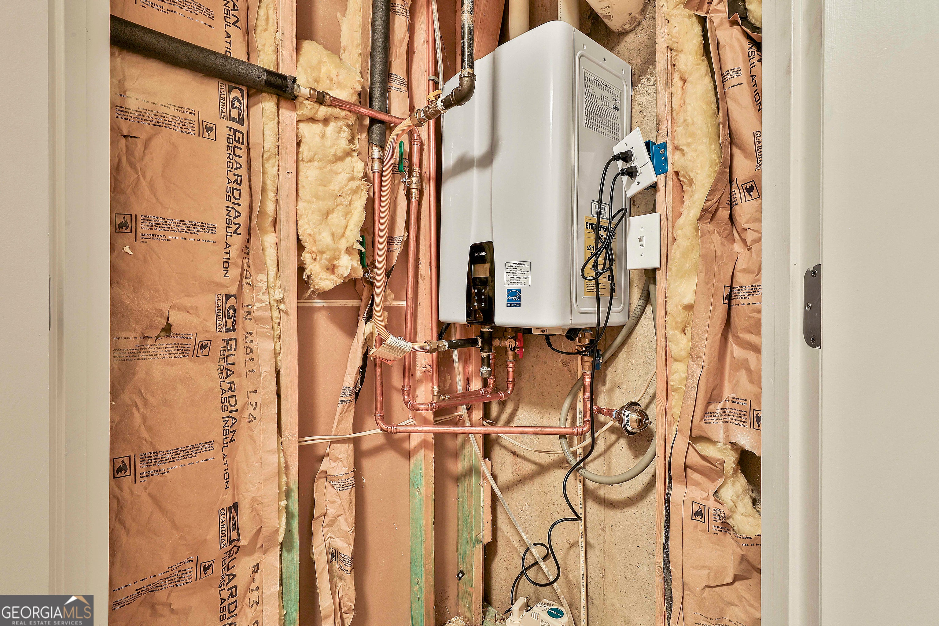 Douglasville, Georgia, 30135, United States, 5 Bedrooms Bedrooms, ,4 BathroomsBathrooms,Residential,For Sale,1999896