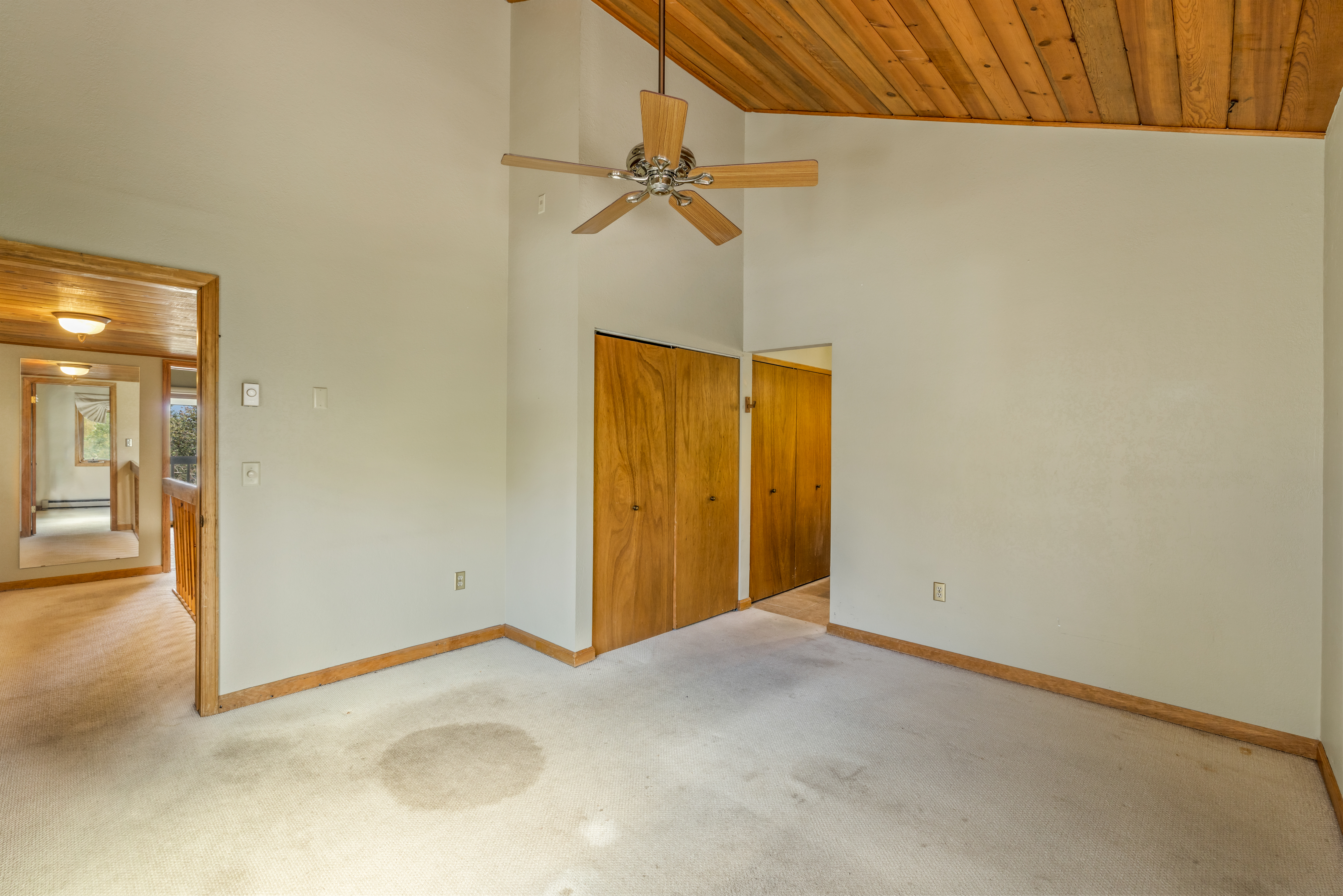  Spacious Columbine Townhome - 物件實景