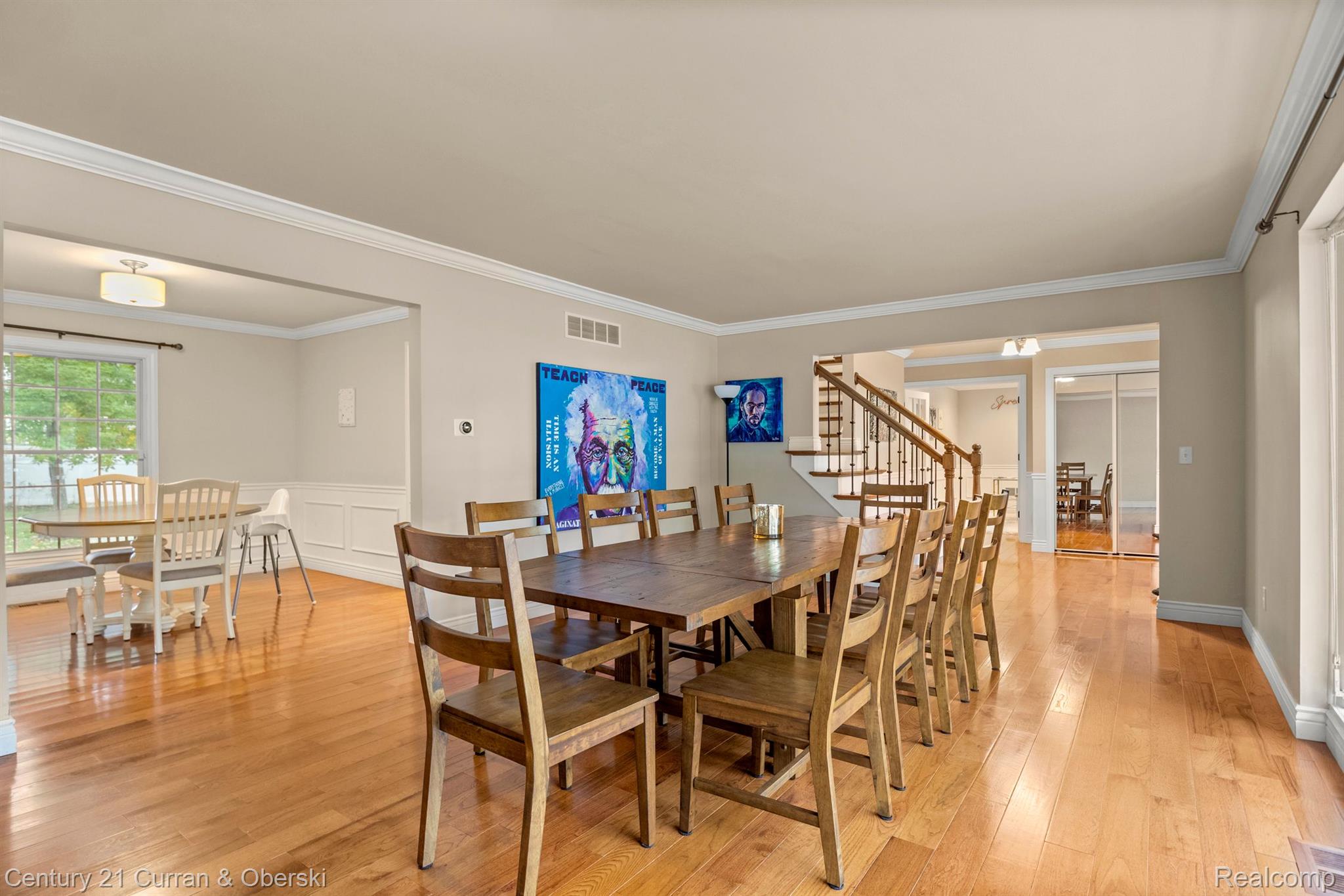 West Bloomfield Charter Township, Michigan, 48322, United States, 4 Bedrooms Bedrooms, ,3 BathroomsBathrooms,Residential,For Sale,1977559