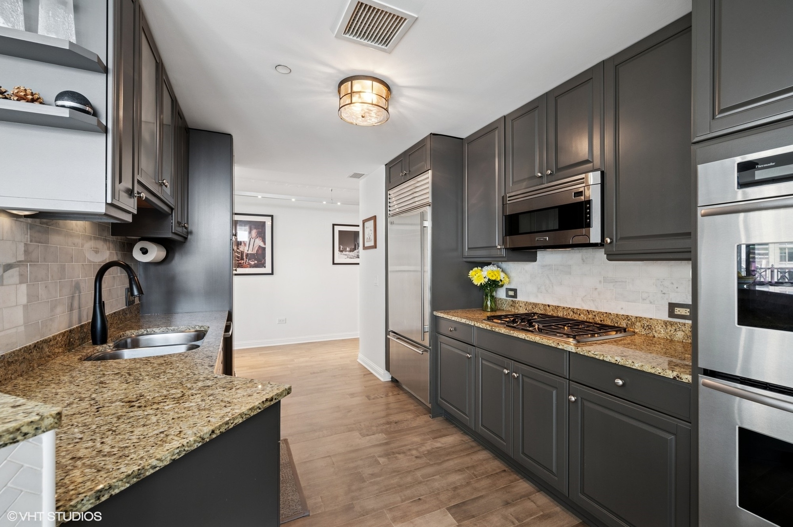 Chicago, Illinois, 60611, United States, 2 Bedrooms Bedrooms, ,3 BathroomsBathrooms,Residential,For Sale,1901320