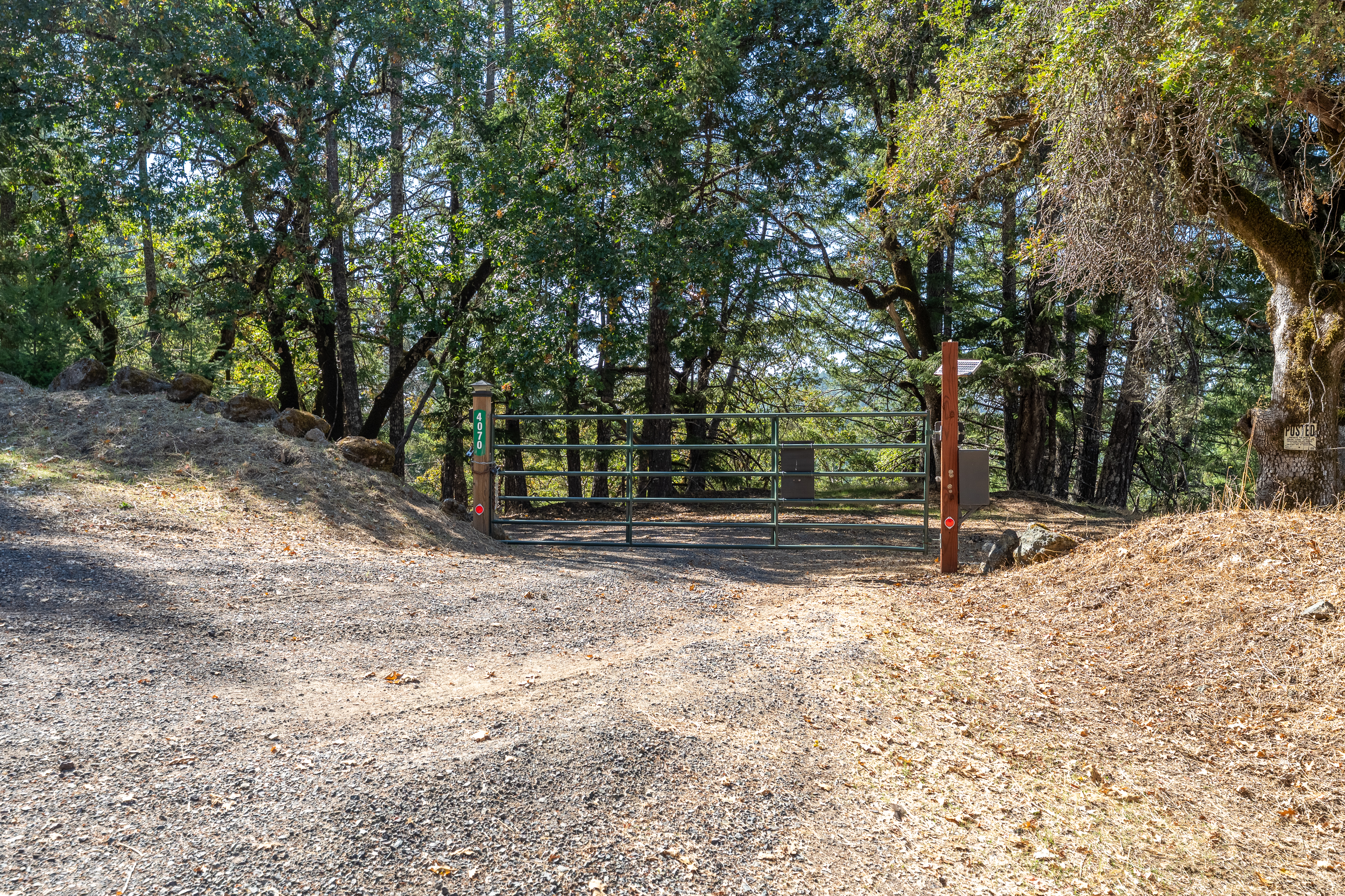 Willits, California, 95490, United States, 2 Bedrooms Bedrooms, ,2 BathroomsBathrooms,Residential,For Sale,1959114