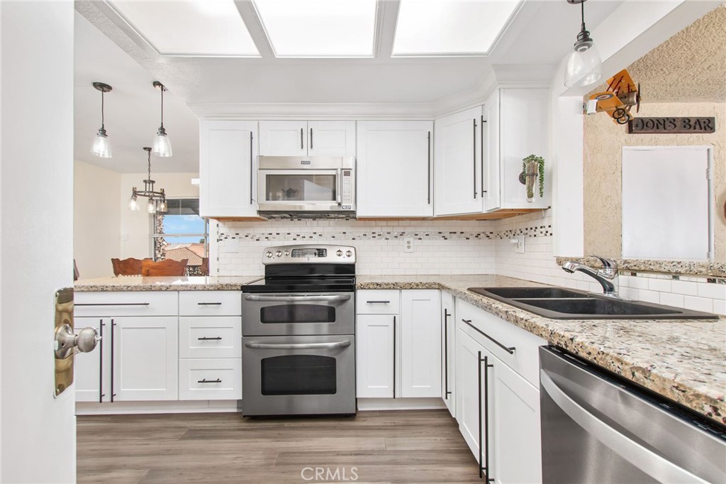 Canyon Lake, California, 92587, United States, 3 Bedrooms Bedrooms, ,2 BathroomsBathrooms,Residential,For Sale,1980703