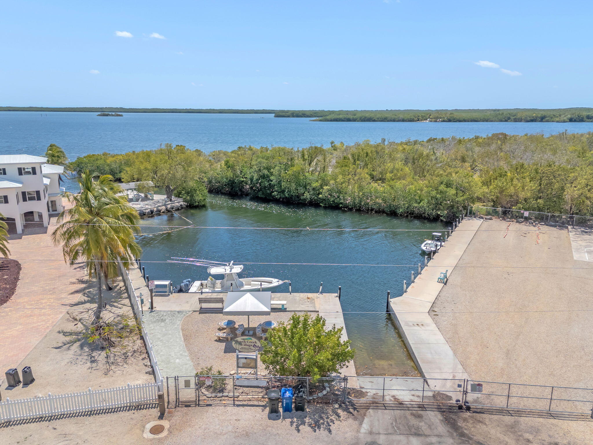 KEY LARGO, Florida, 33037, United States, 3 Bedrooms Bedrooms, ,2 BathroomsBathrooms,Residential,For Sale,1779251