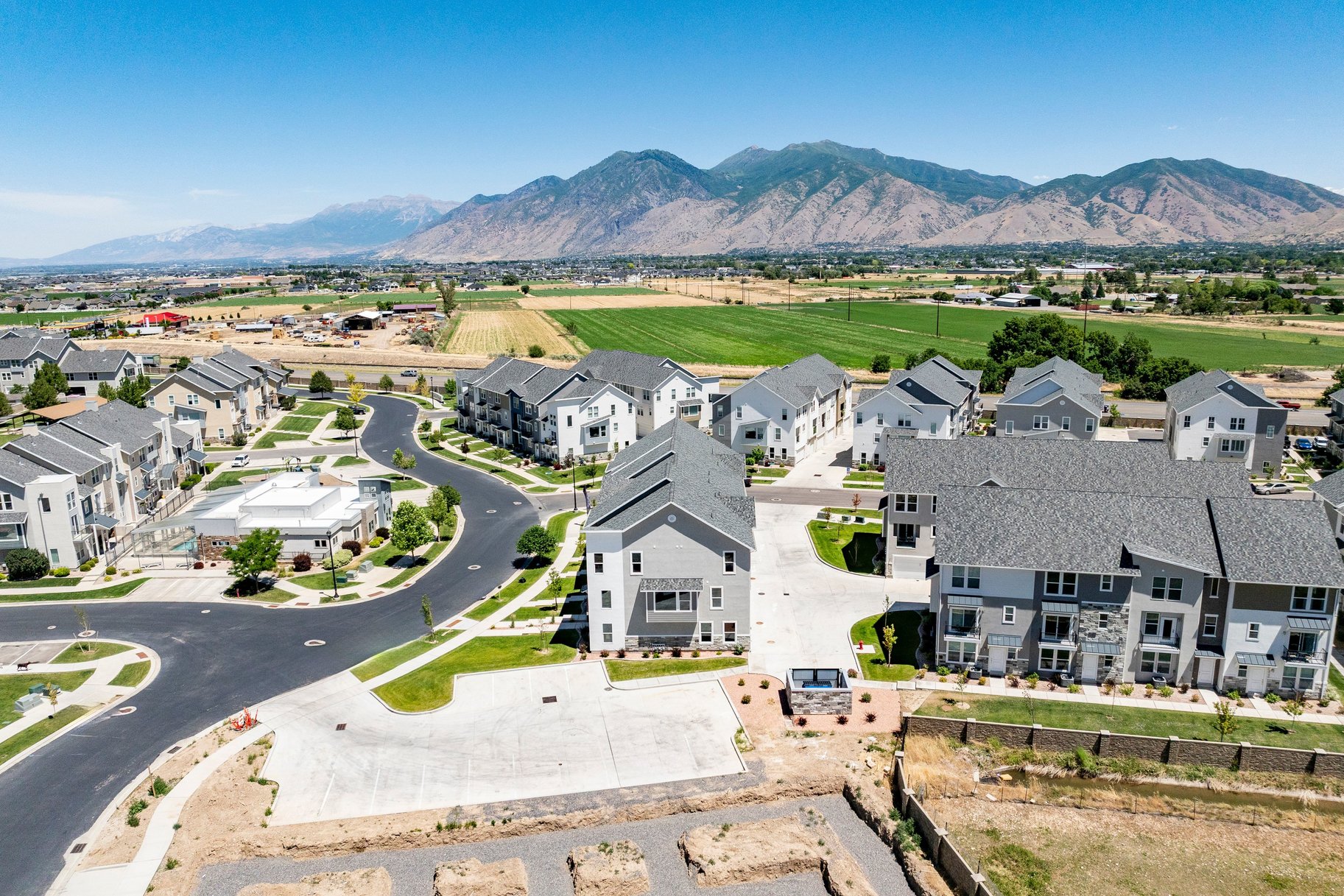  Beautiful Three-Bedroom Townhome at The Ridge at Spanish Fork - 物件實景