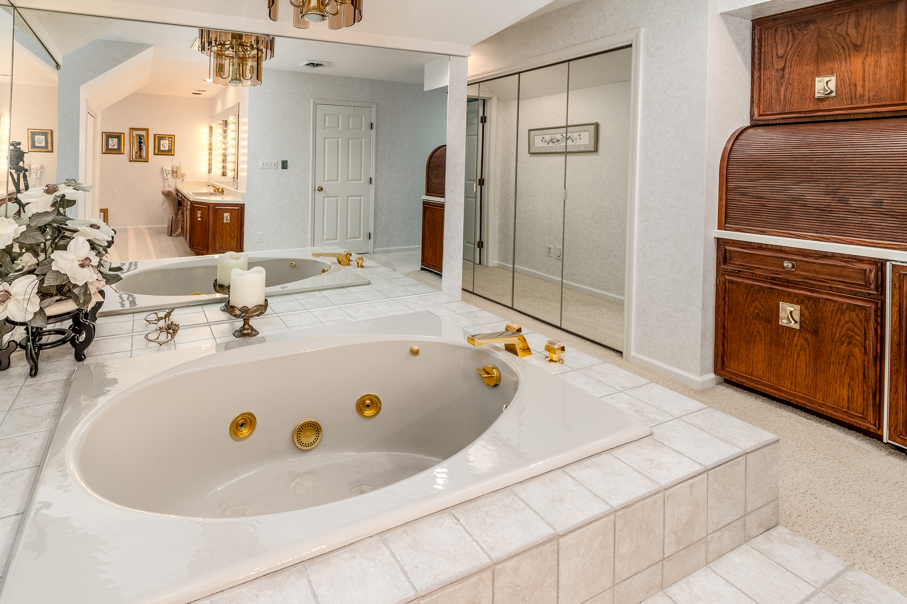 Marion, Illinois, 62959, United States, 7 Bedrooms Bedrooms, ,7 BathroomsBathrooms,Residential,For Sale,1979062