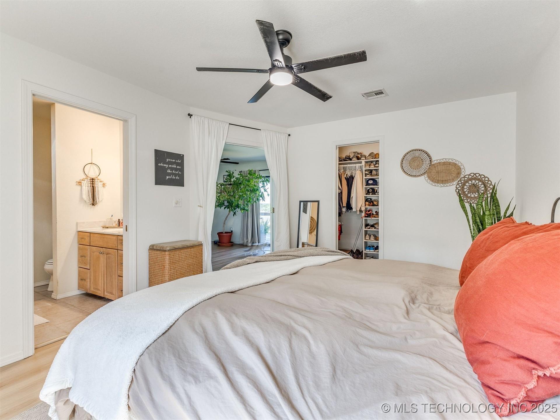 Mannford, Oklahoma, 74044, United States, 4 Bedrooms Bedrooms, ,3 BathroomsBathrooms,Residential,For Sale,1974696