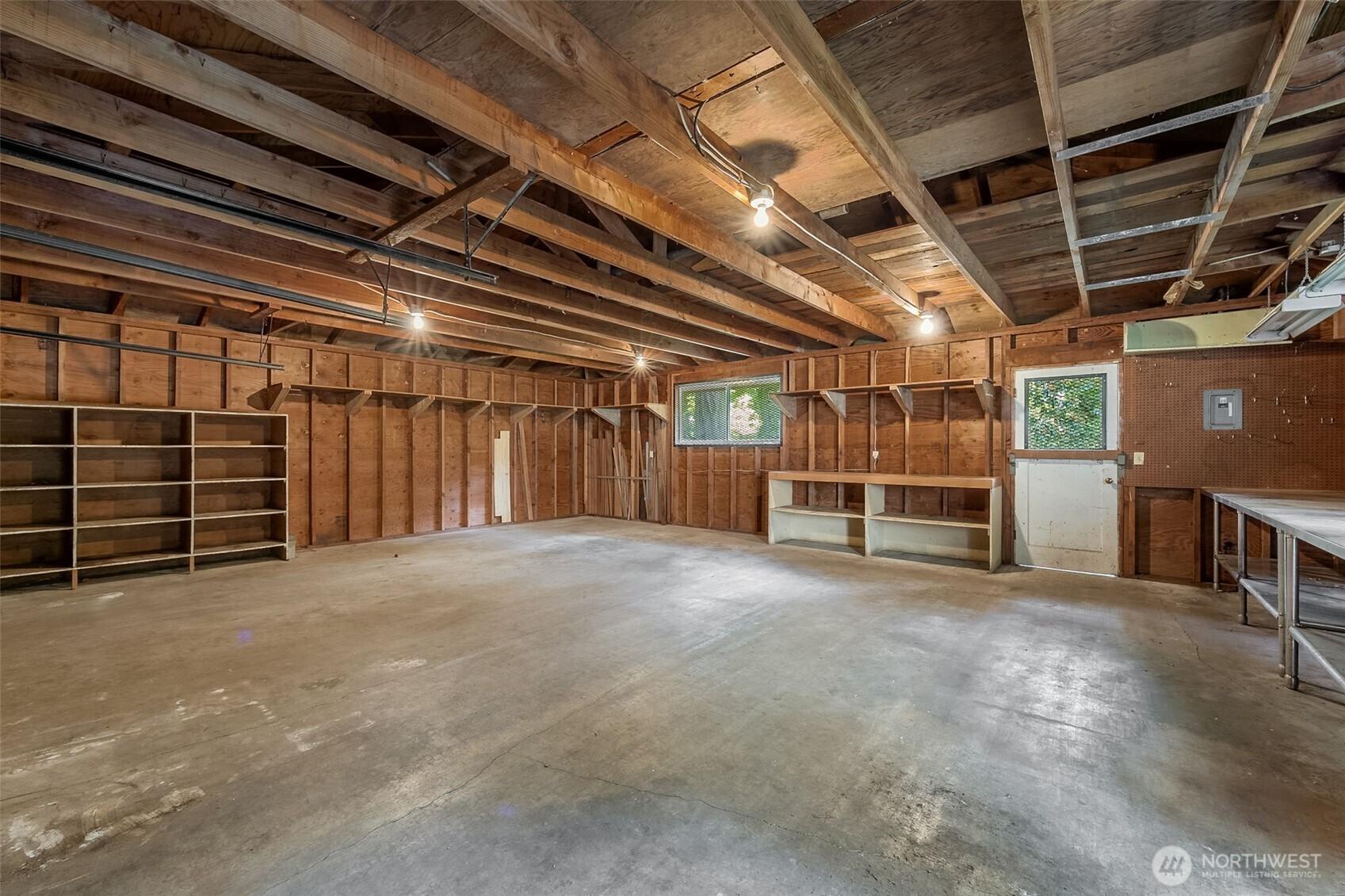 TACOMA, Washington, 98443, United States, 4 Bedrooms Bedrooms, ,3 BathroomsBathrooms,Residential,For Sale,1896165