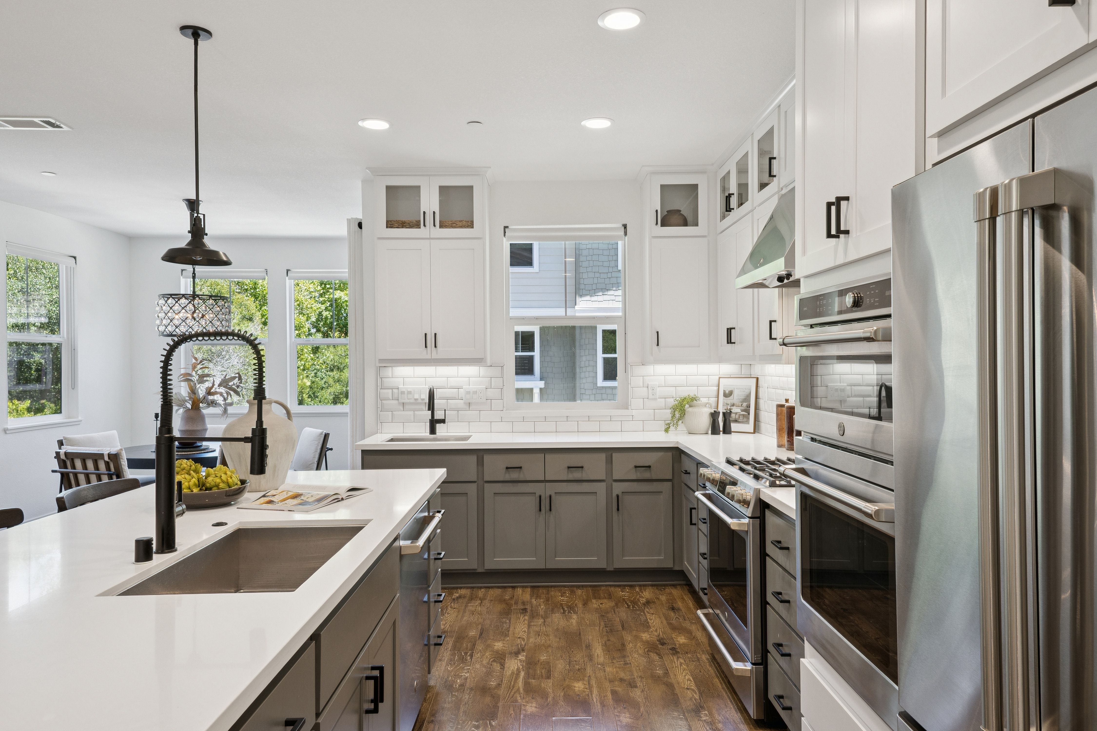  Move-in Ready Luxury Townhome - 物件實景