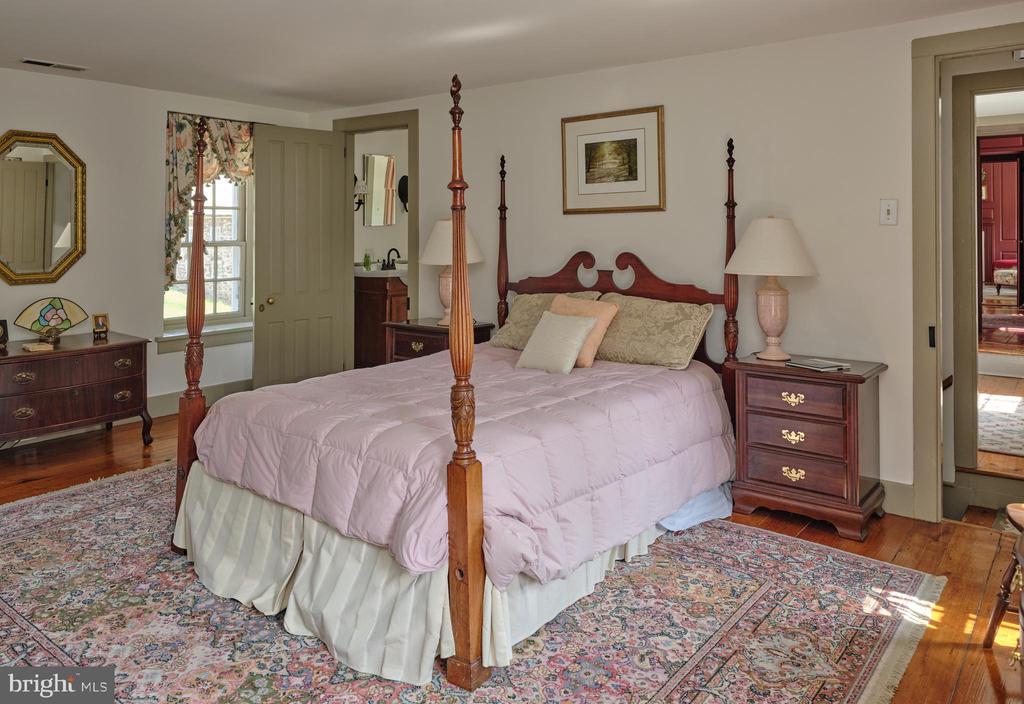 Newtown, Pennsylvania, 18940, United States, 4 Bedrooms Bedrooms, ,4 BathroomsBathrooms,Residential,For Sale,1995554