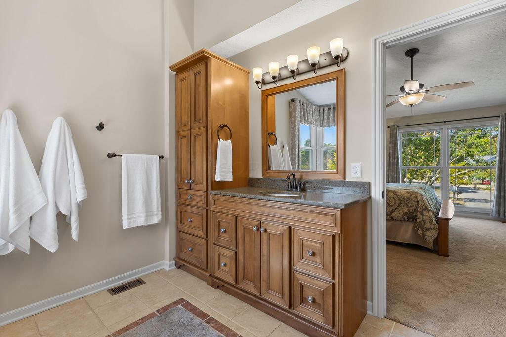 Dublin, Ohio, 43016, United States, 3 Bedrooms Bedrooms, ,3 BathroomsBathrooms,Residential,For Sale,1950814