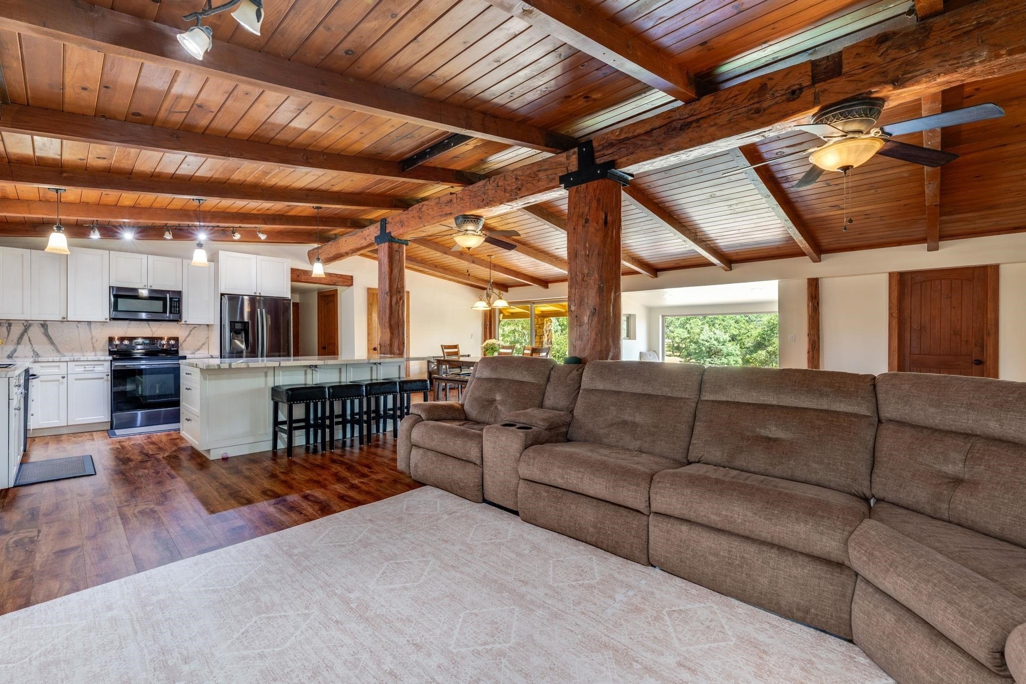 Shingle Springs, California, 95682, United States, 6 Bedrooms Bedrooms, ,2 BathroomsBathrooms,Residential,For Sale,2009241