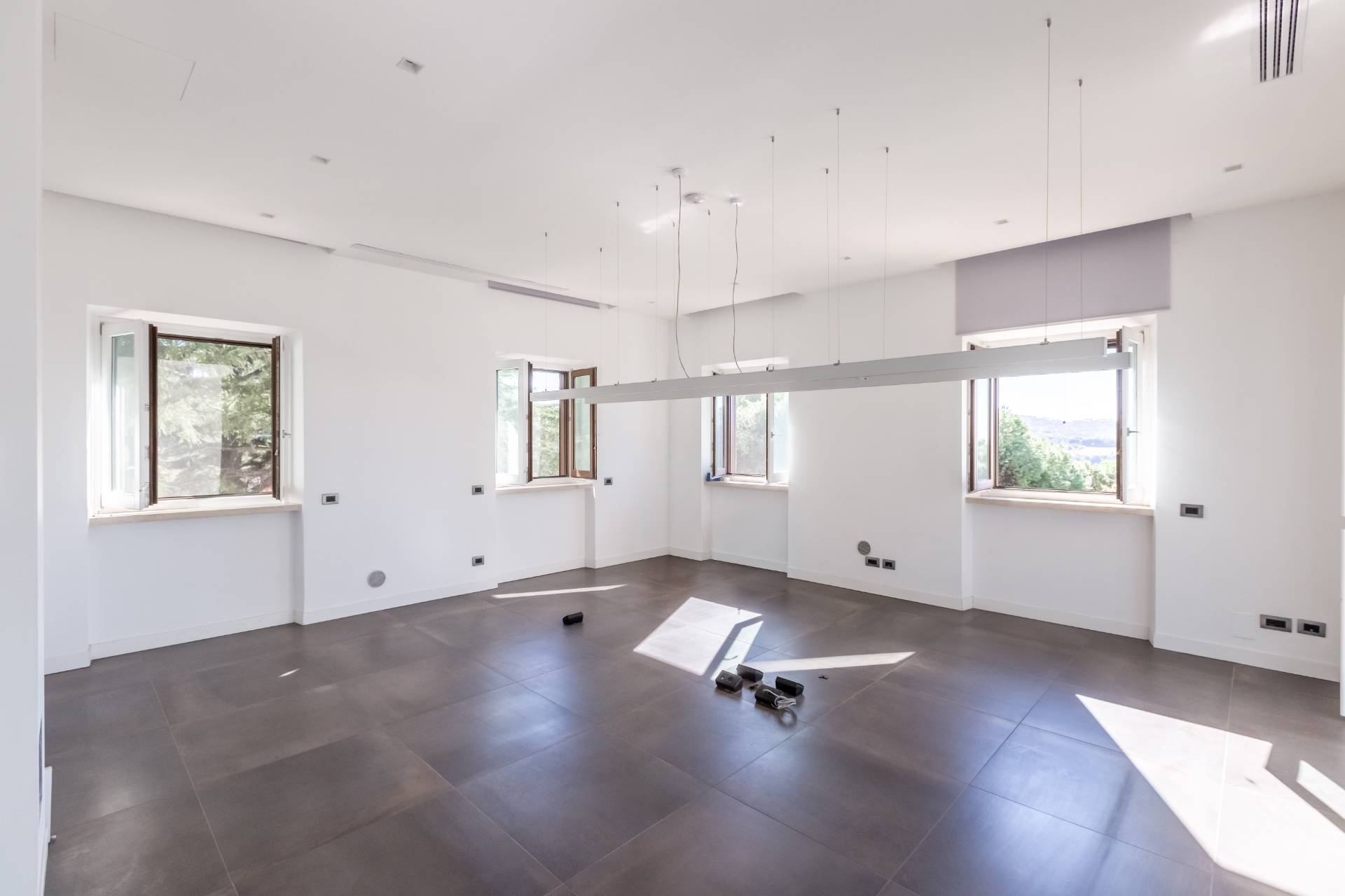 Grottaferrata, Roma, 00046, IT, 4 Bedrooms Bedrooms, ,2 BathroomsBathrooms,Residential,For Sale,1989453