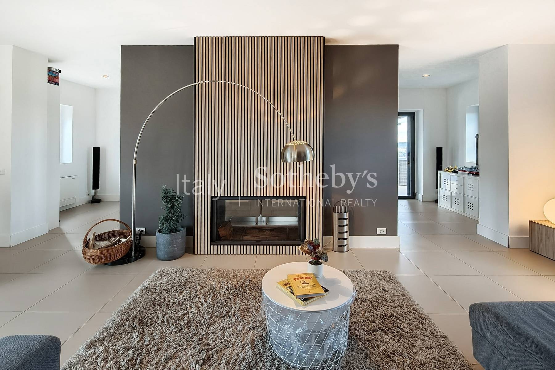  Charming restored farmhouse with contemporary interiors - 物件實景