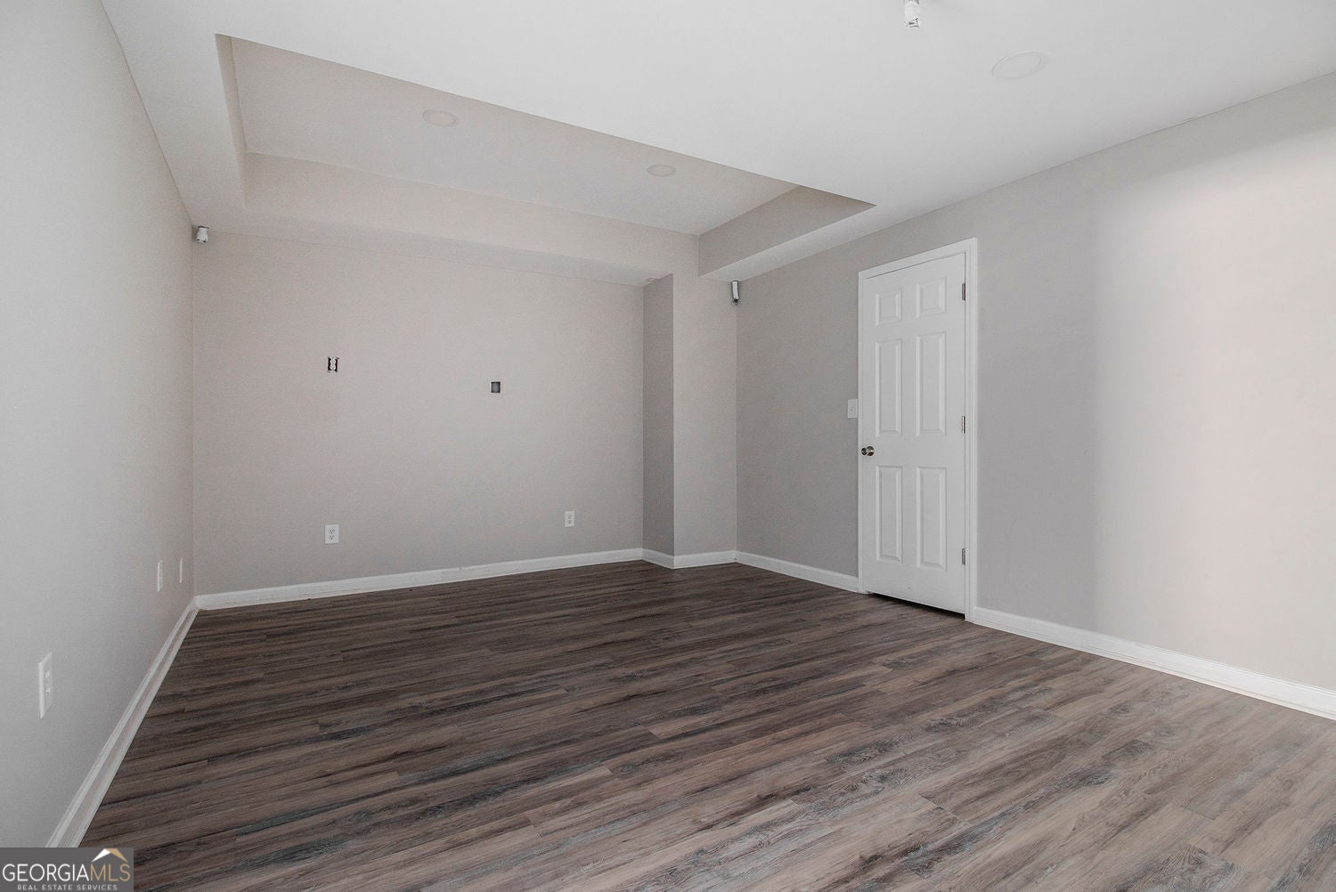 Johns Creek, Georgia, 30005, United States, 7 Bedrooms Bedrooms, ,5 BathroomsBathrooms,Residential,For Sale,1951994