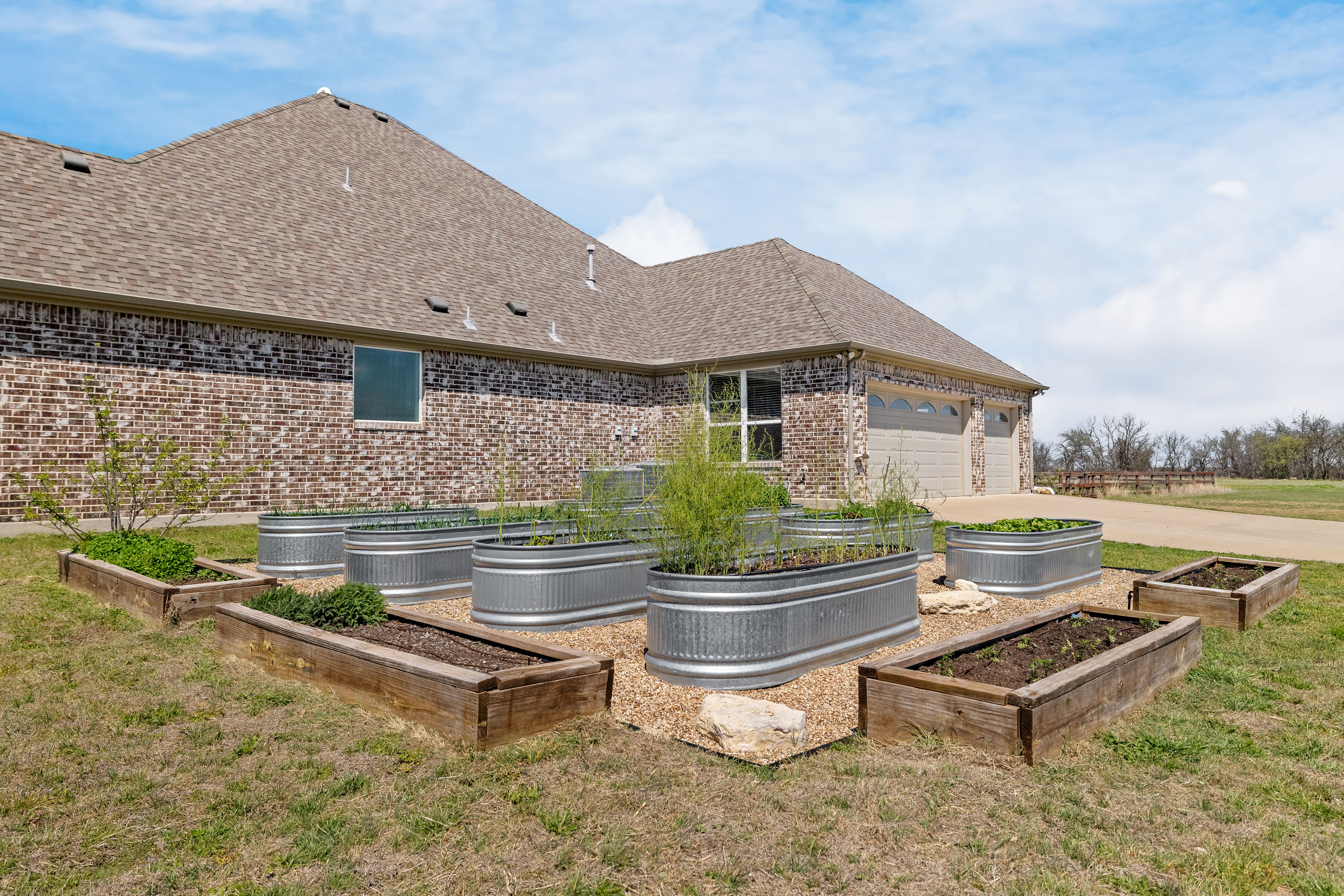  8.53-Acre Homestead With No HOA in Justin, Texas - 物件實景