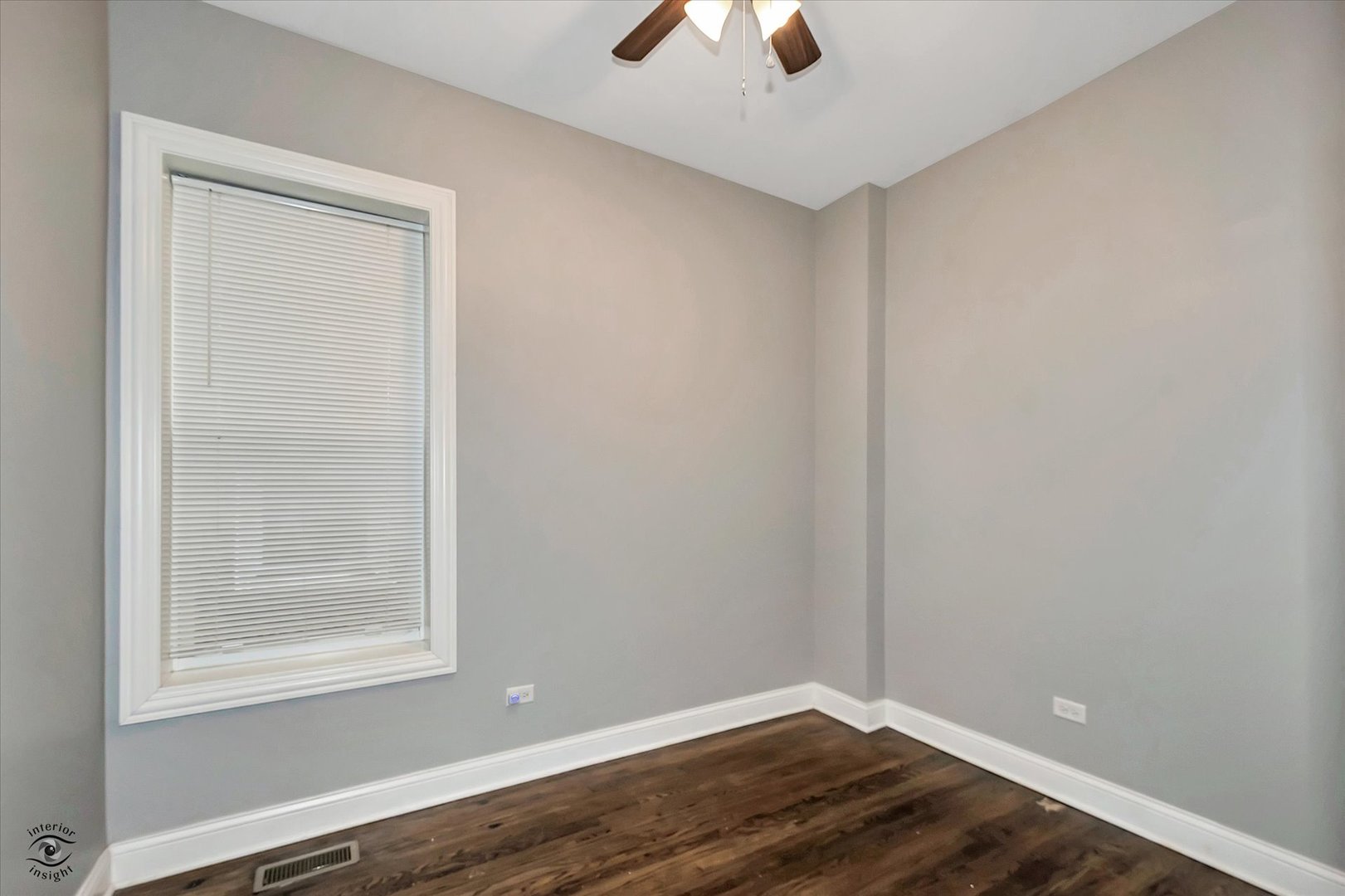 Chicago, Illinois, 60637, United States, 7 Bedrooms Bedrooms, ,3 BathroomsBathrooms,Residential,For Sale,1915108