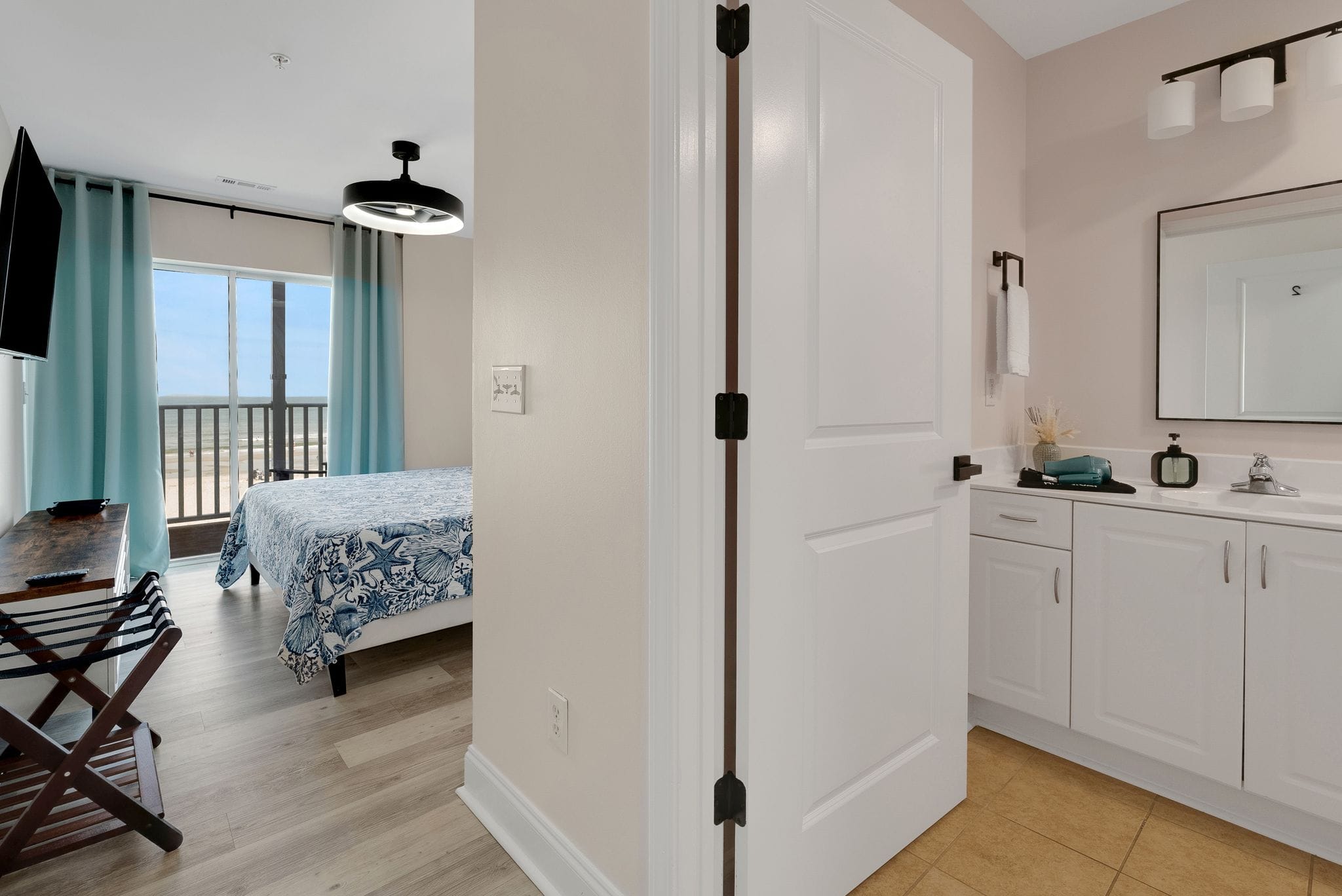 North Myrtle Beach, South Carolina, 29582, United States, 7 Bedrooms Bedrooms, ,7 BathroomsBathrooms,Residential,For Sale,1984284