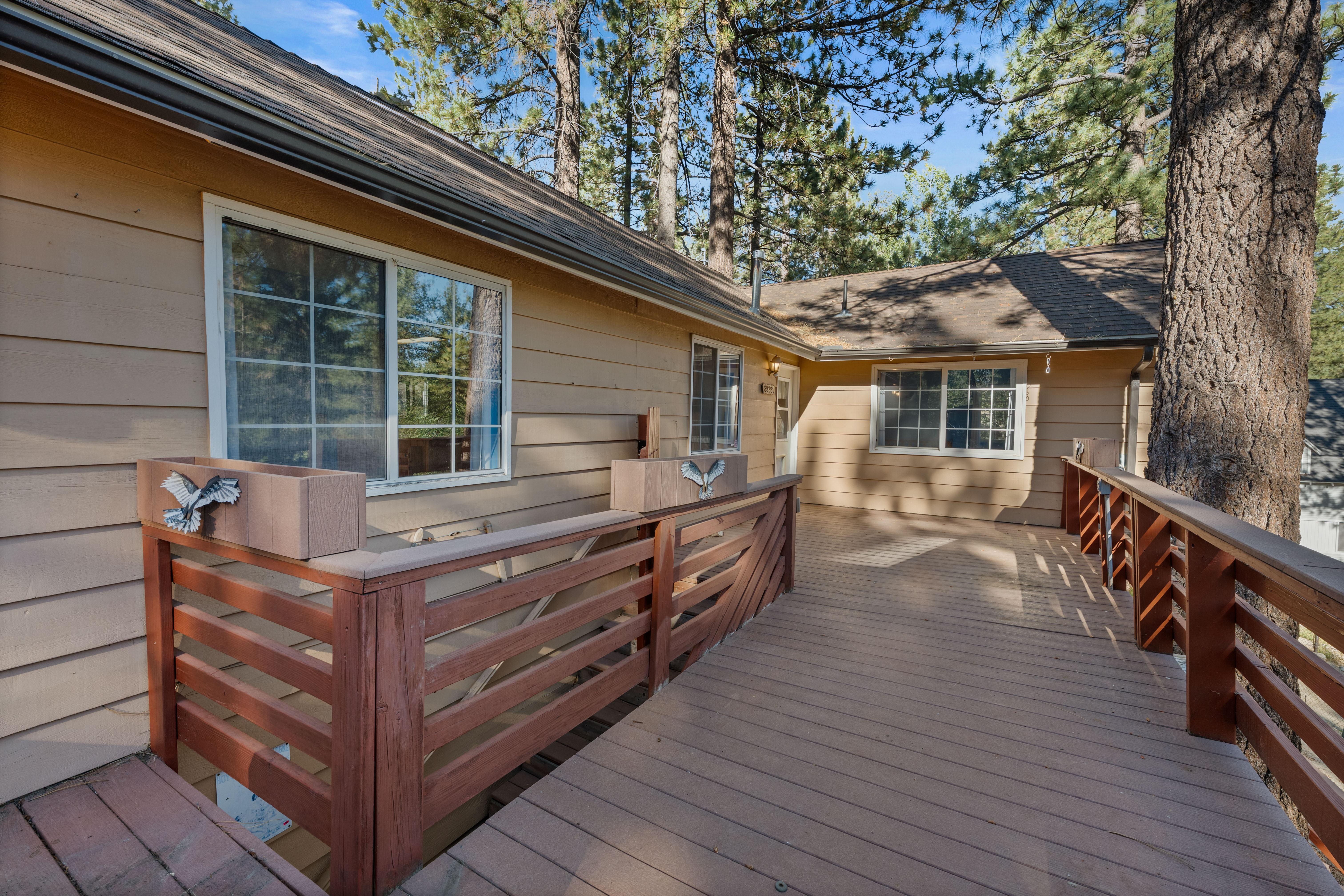  39251 Cedar Dell Road, Fawnskin, CA 92333 - 物件實景