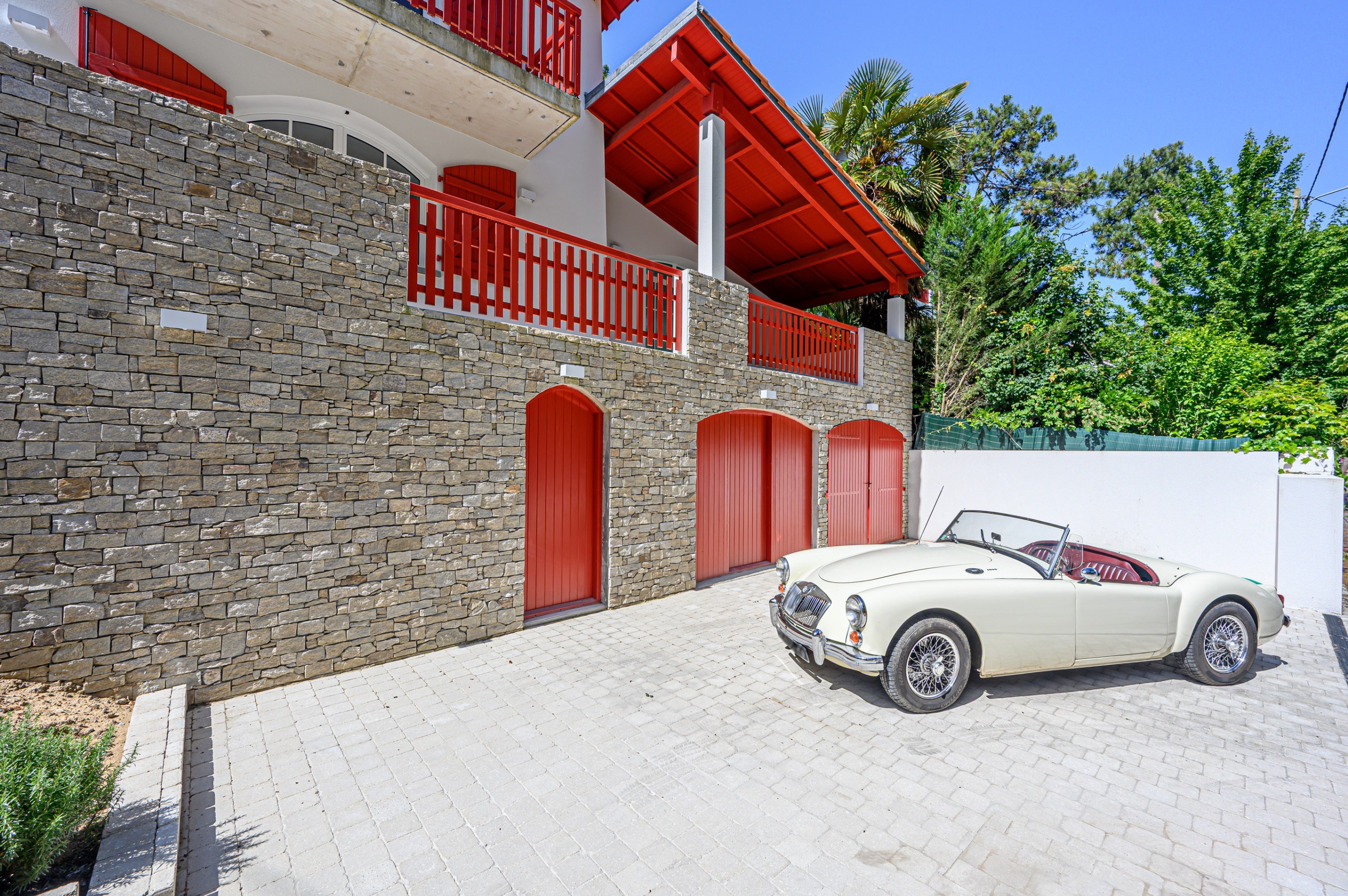  La Baule Les Pins: An iconic Neo-Basque villa in La Baule, close to the beaches… - 物件實景
