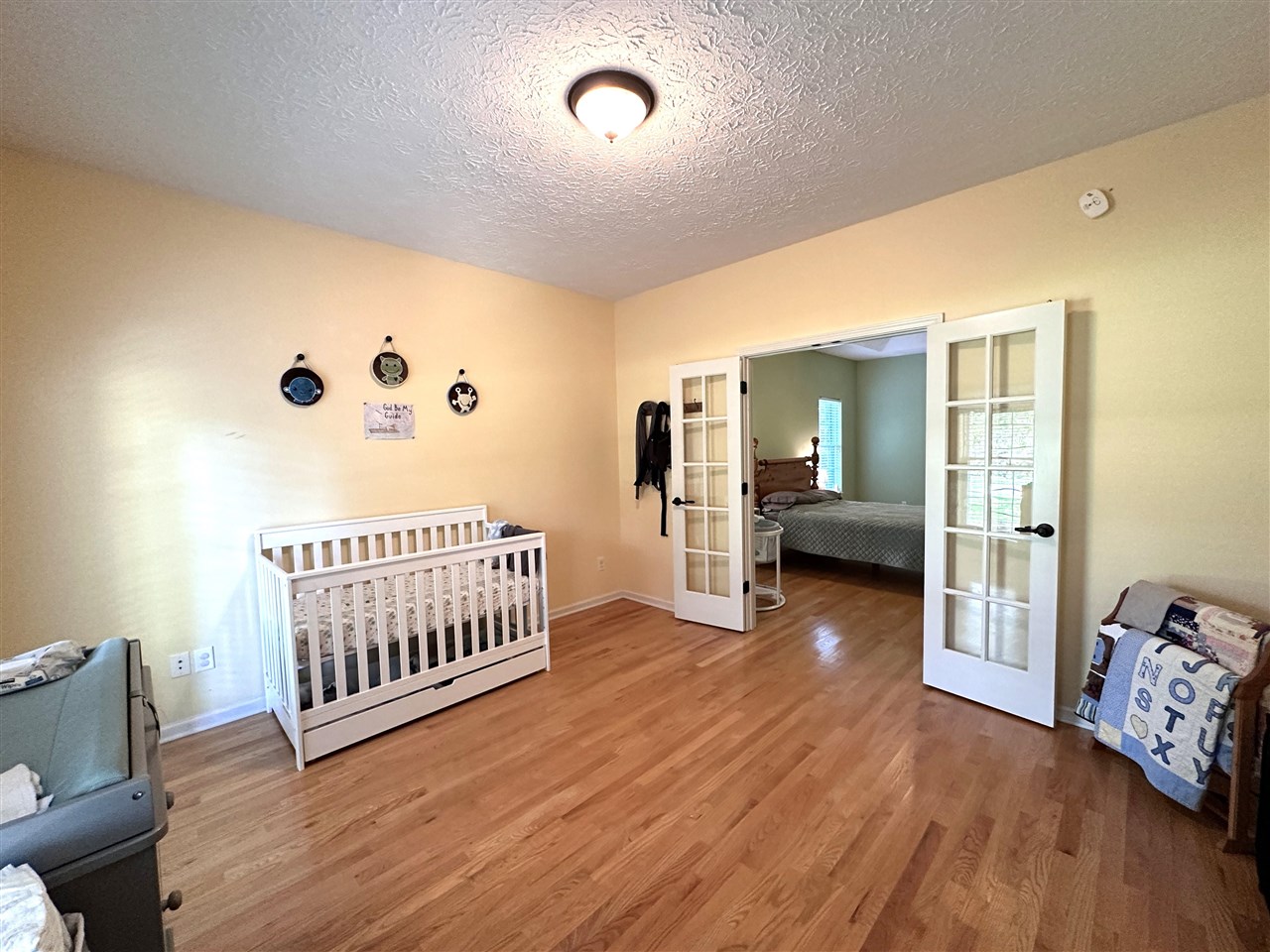 Bowling Green, Kentucky, 42104, United States, 5 Bedrooms Bedrooms, ,3 BathroomsBathrooms,Residential,For Sale,1907465